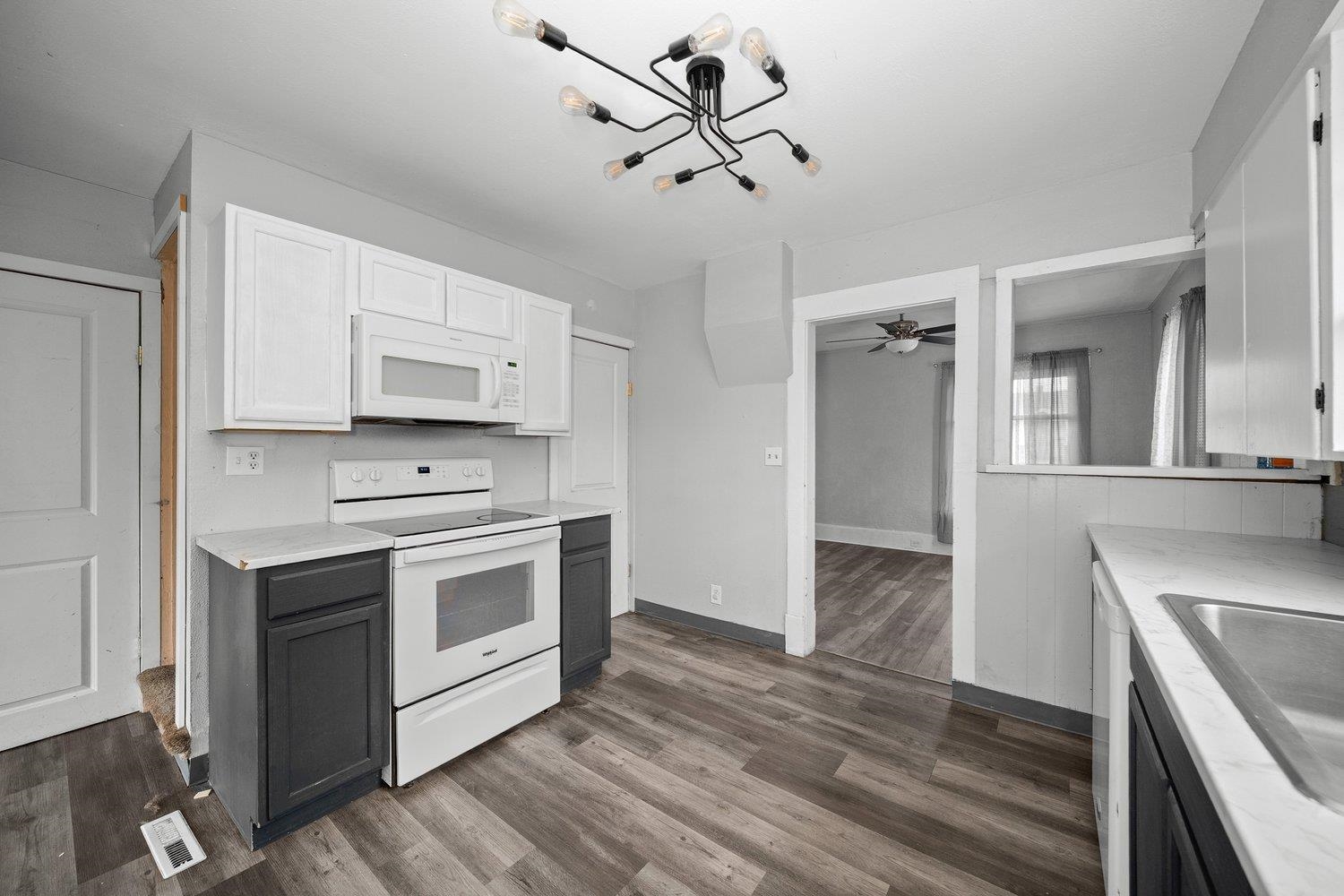 904 E Empire Ave - Photo 11