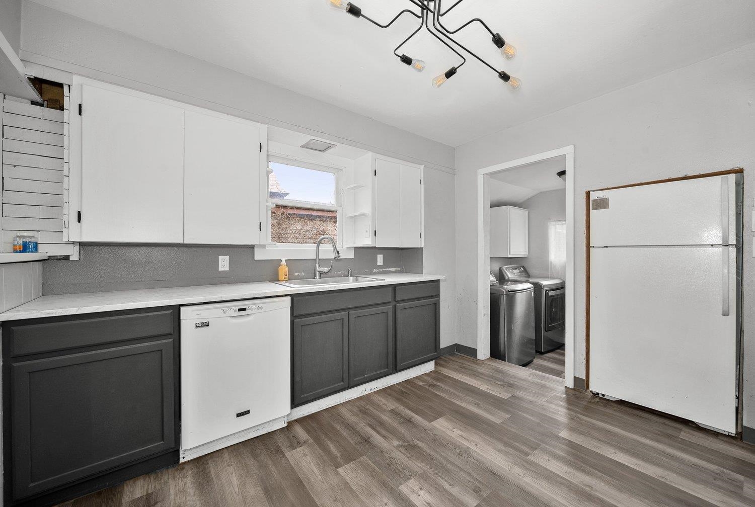 904 E Empire Ave - Photo 13