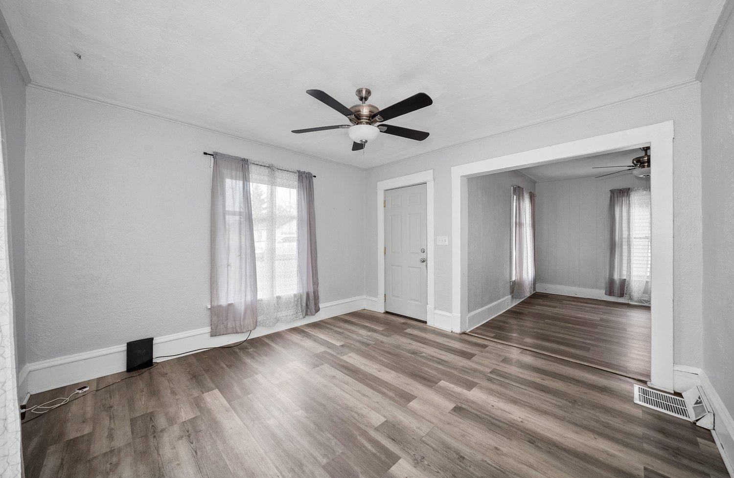 904 E Empire Ave - Photo 4