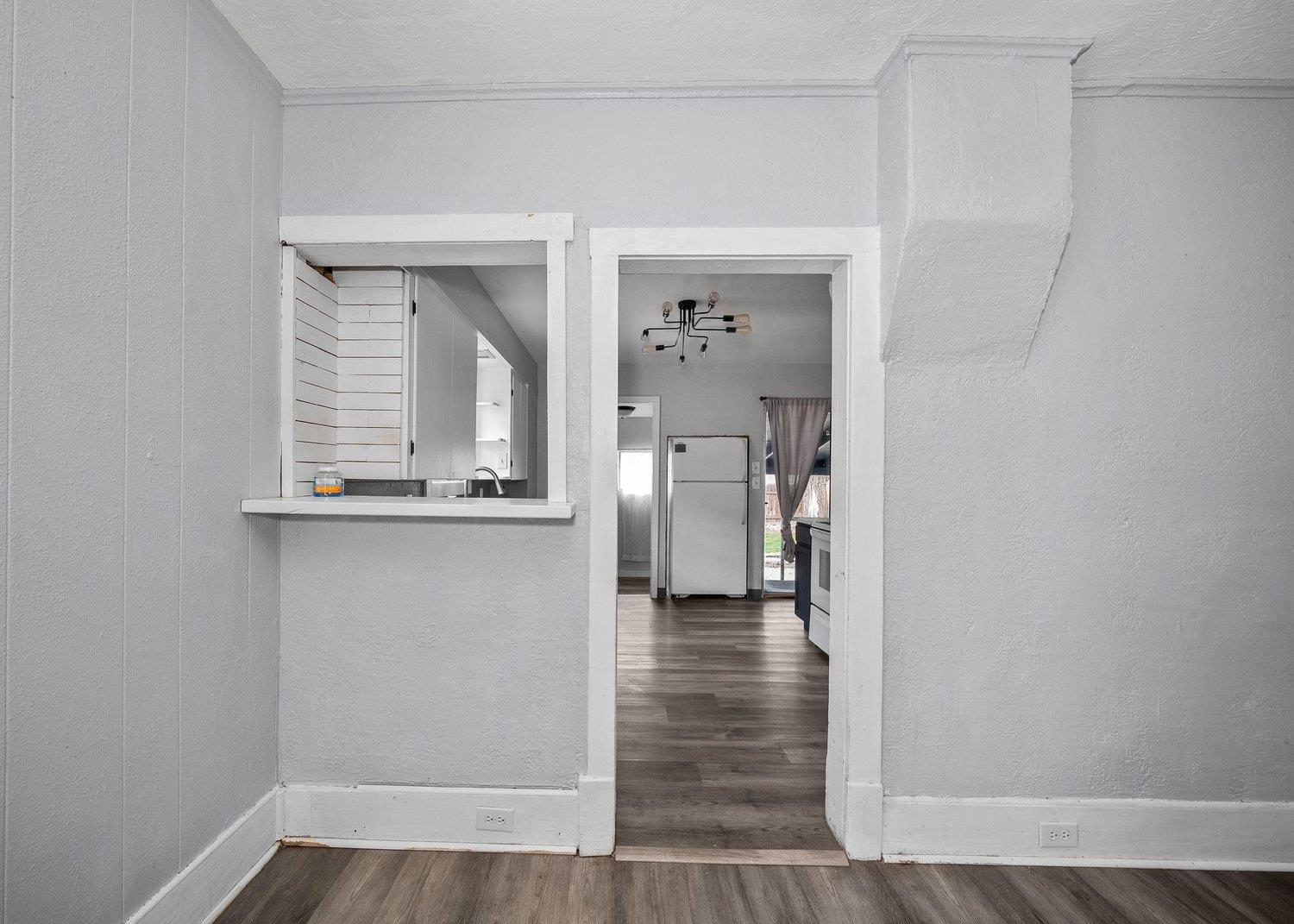 904 E Empire Ave - Photo 8