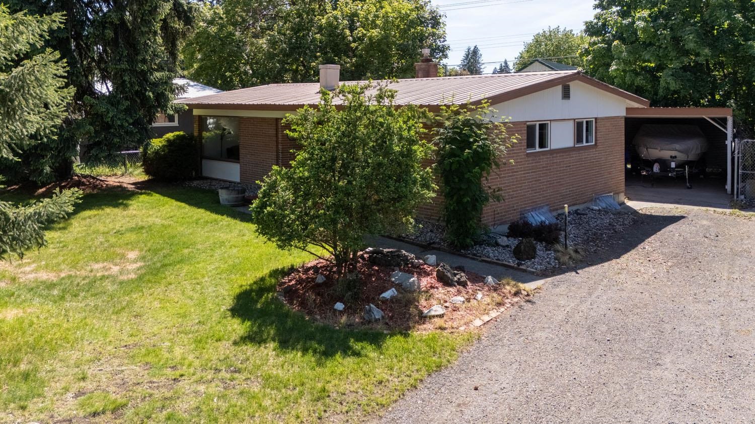 6721 N Howard St - Photo 3