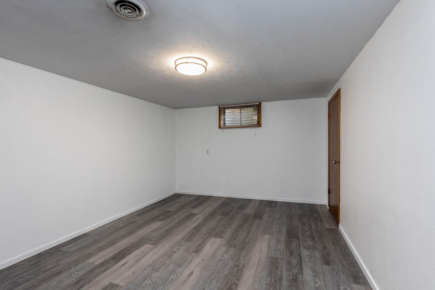 6721 N Howard St - Photo 28