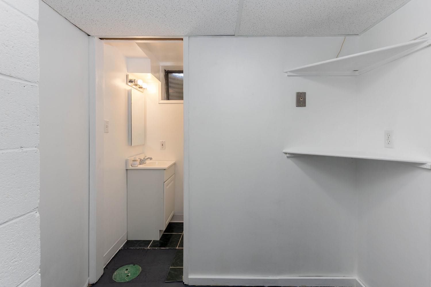 6721 N Howard St - Photo 34