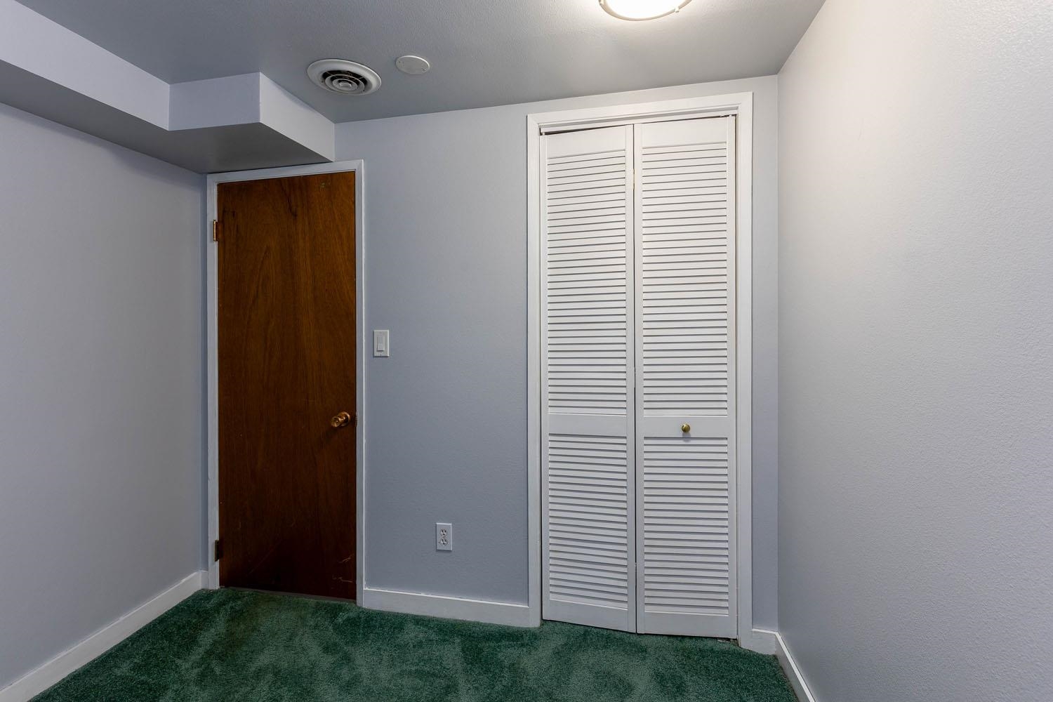 6721 N Howard St - Photo 37