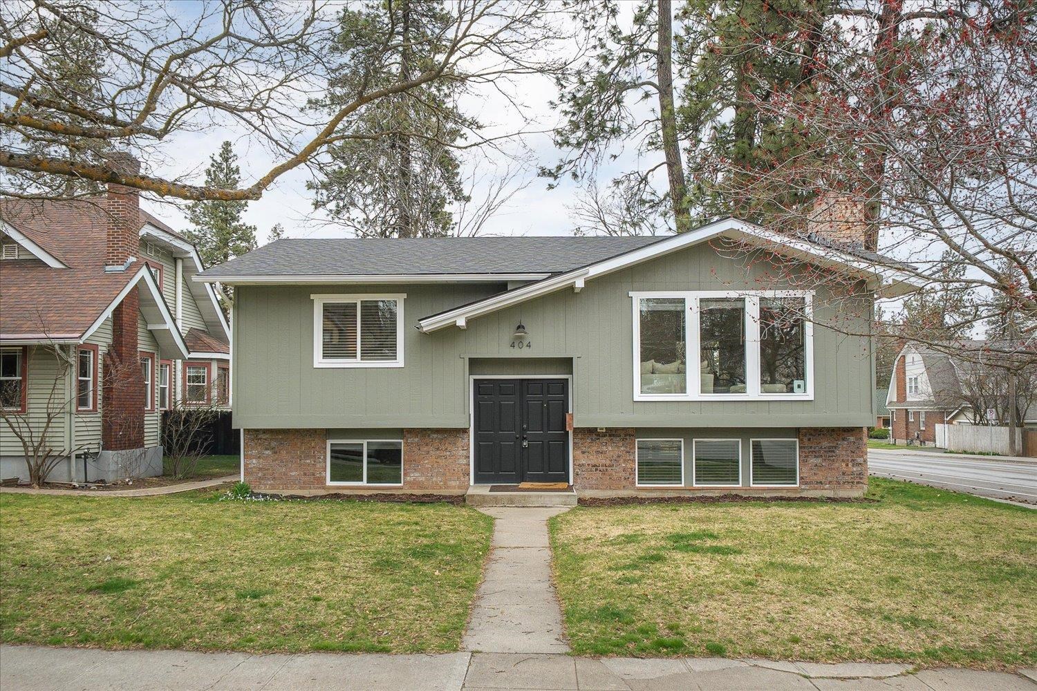 404 W 26th Ave - Photo 1