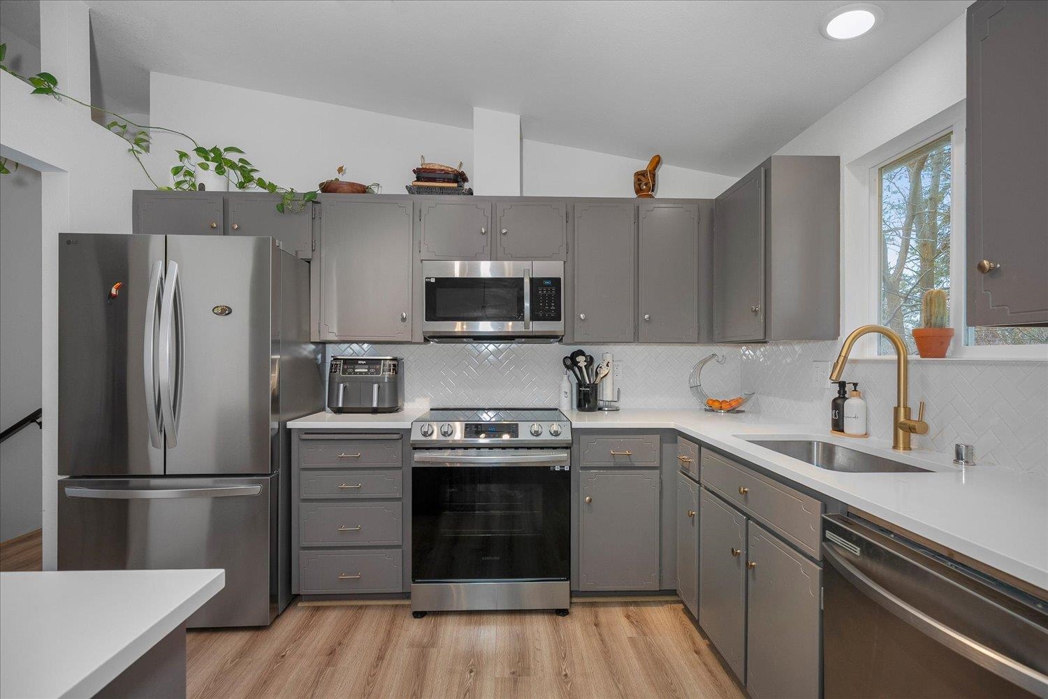 404 W 26th Ave - Photo 8