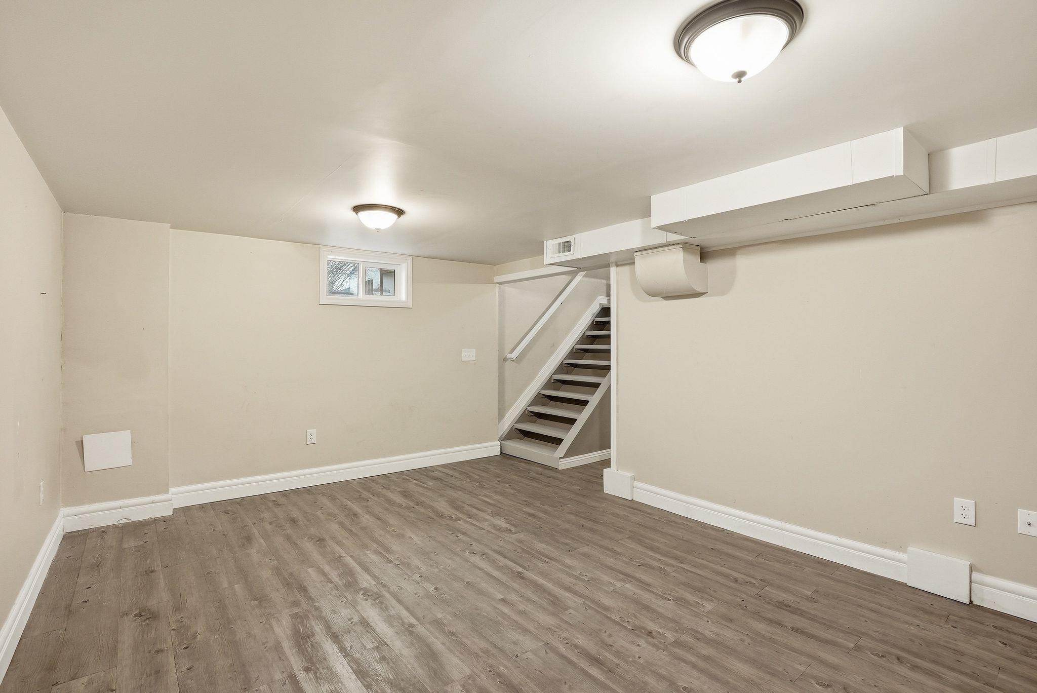 1522 N locust Rd - Photo 10