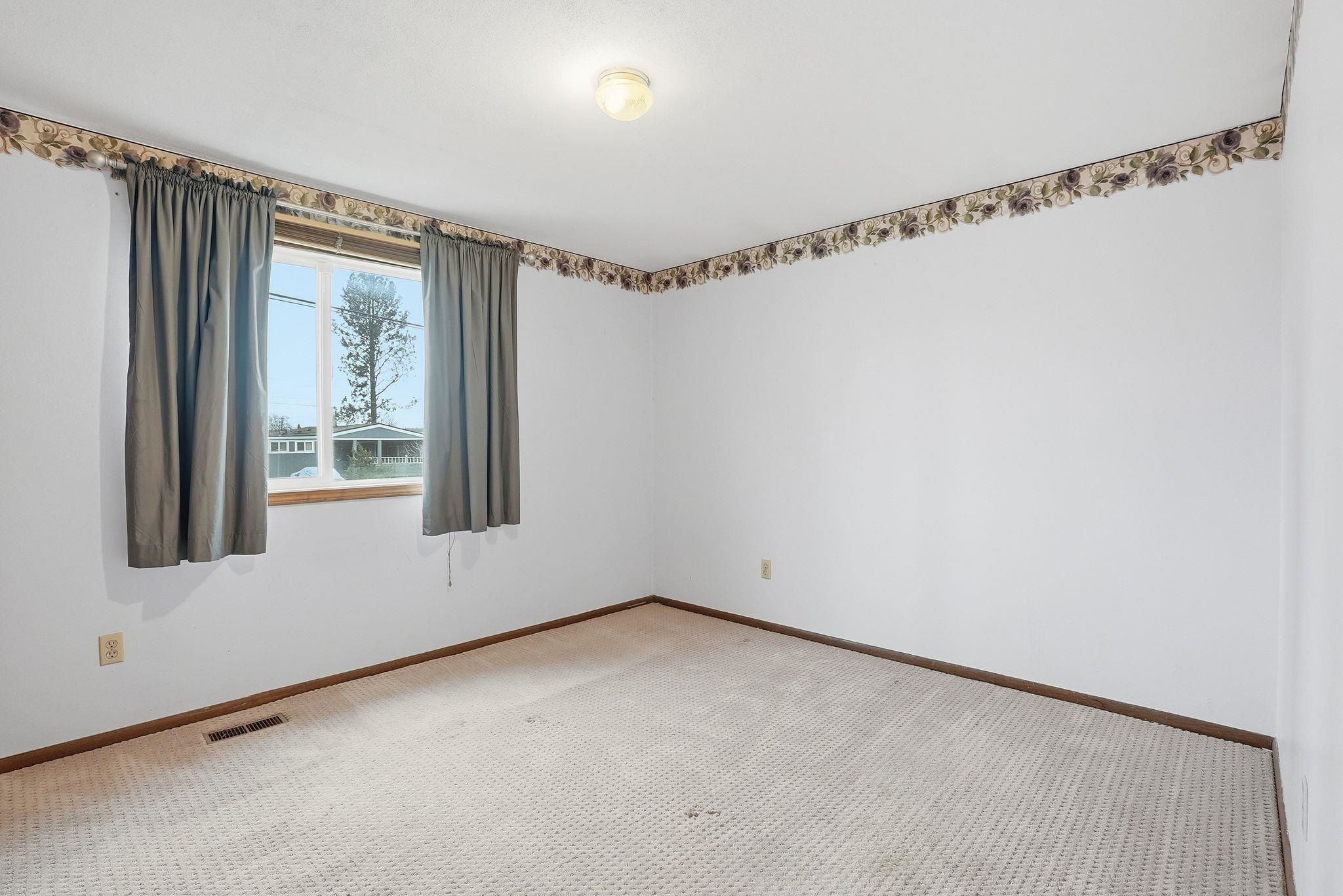 3802 W Francis Ave - Photo 26