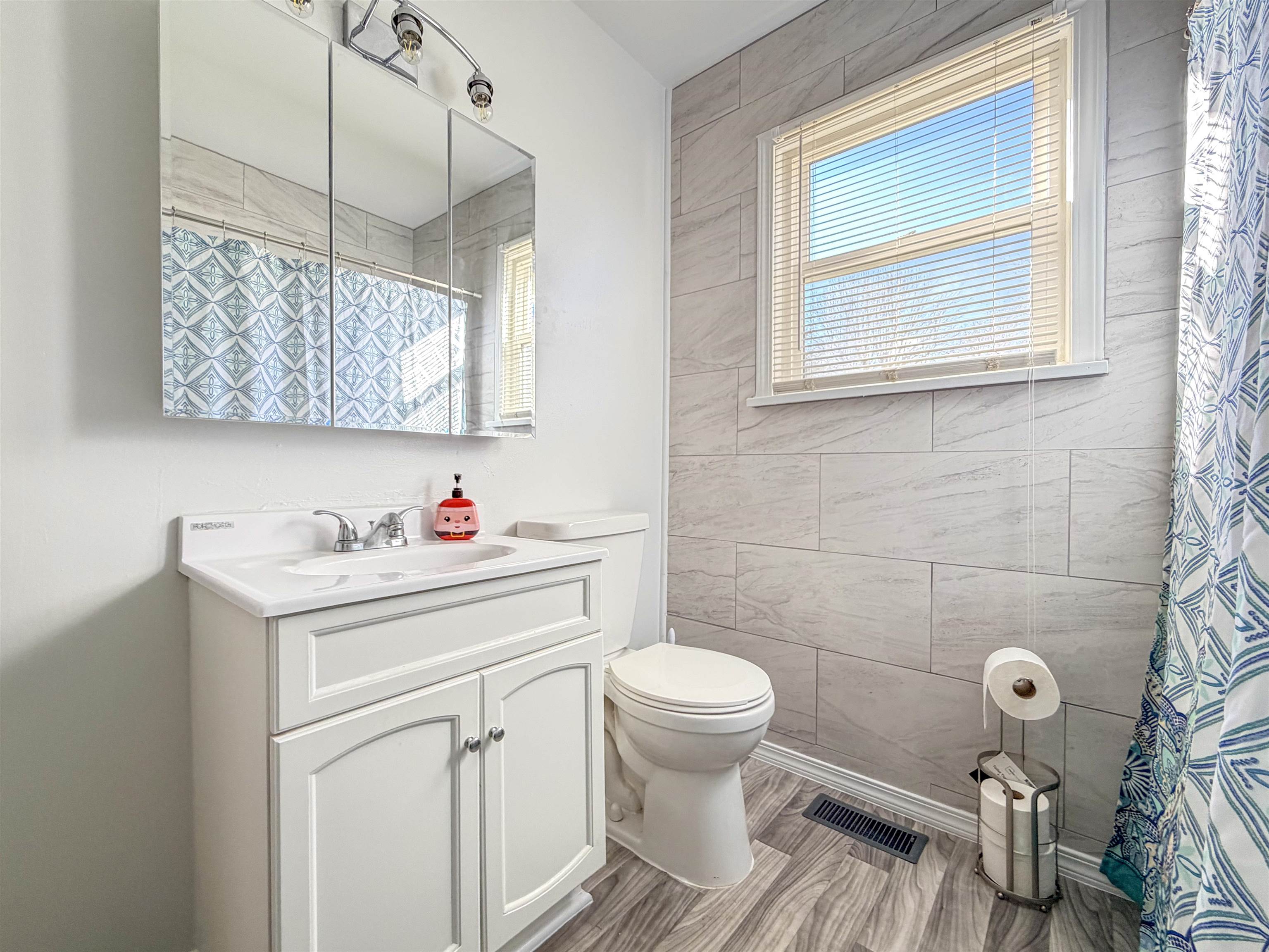 780 S Larch St - Photo 19