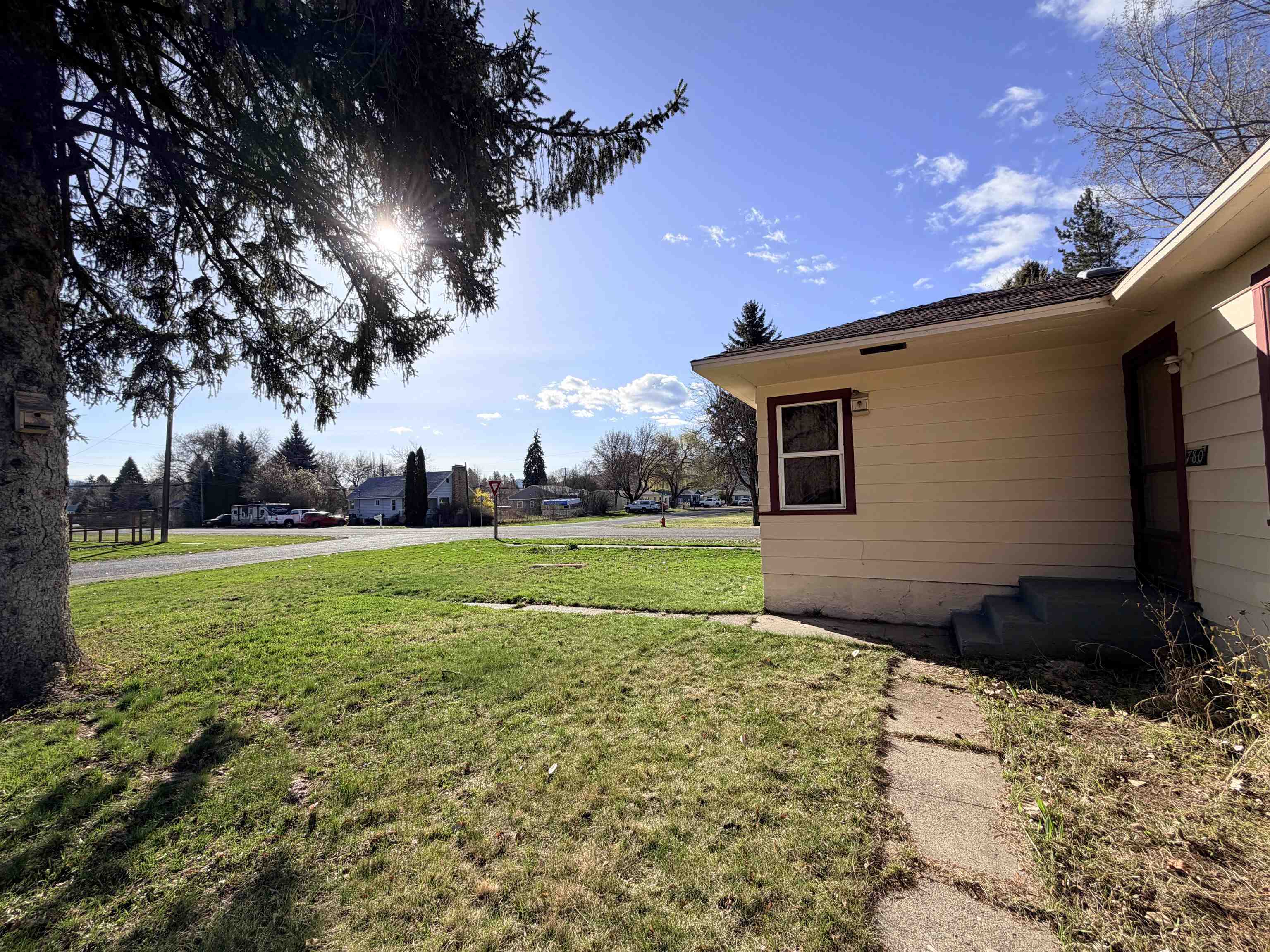 780 S Larch St - Photo 24