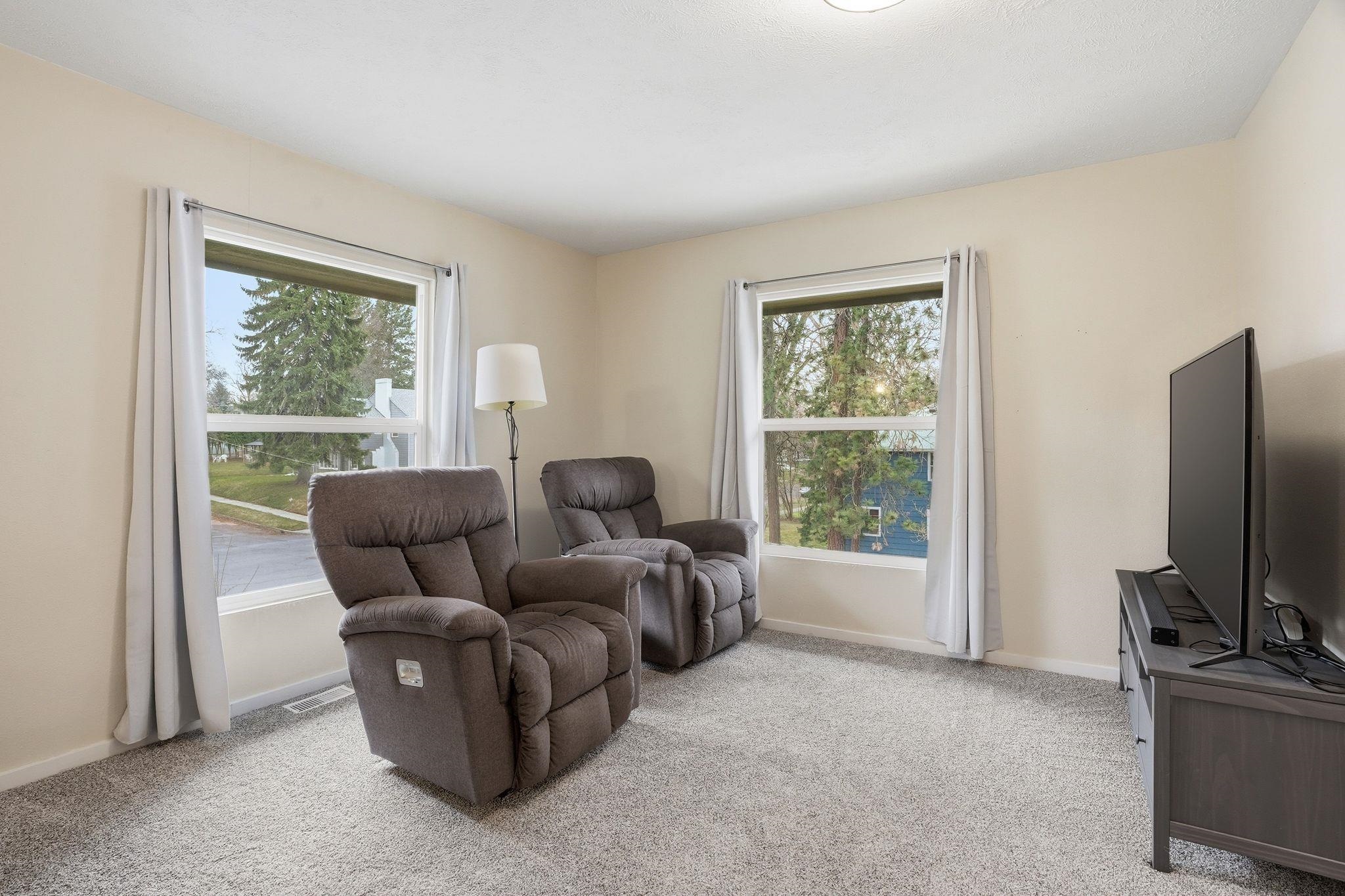 1728 W 9th Ave - Photo 16