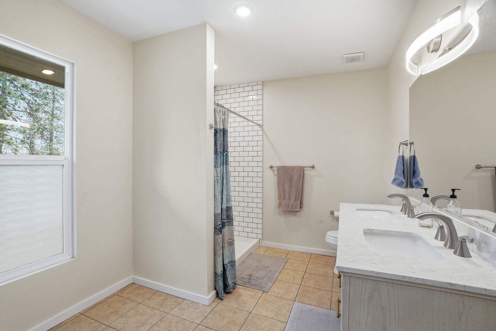 1728 W 9th Ave - Photo 18