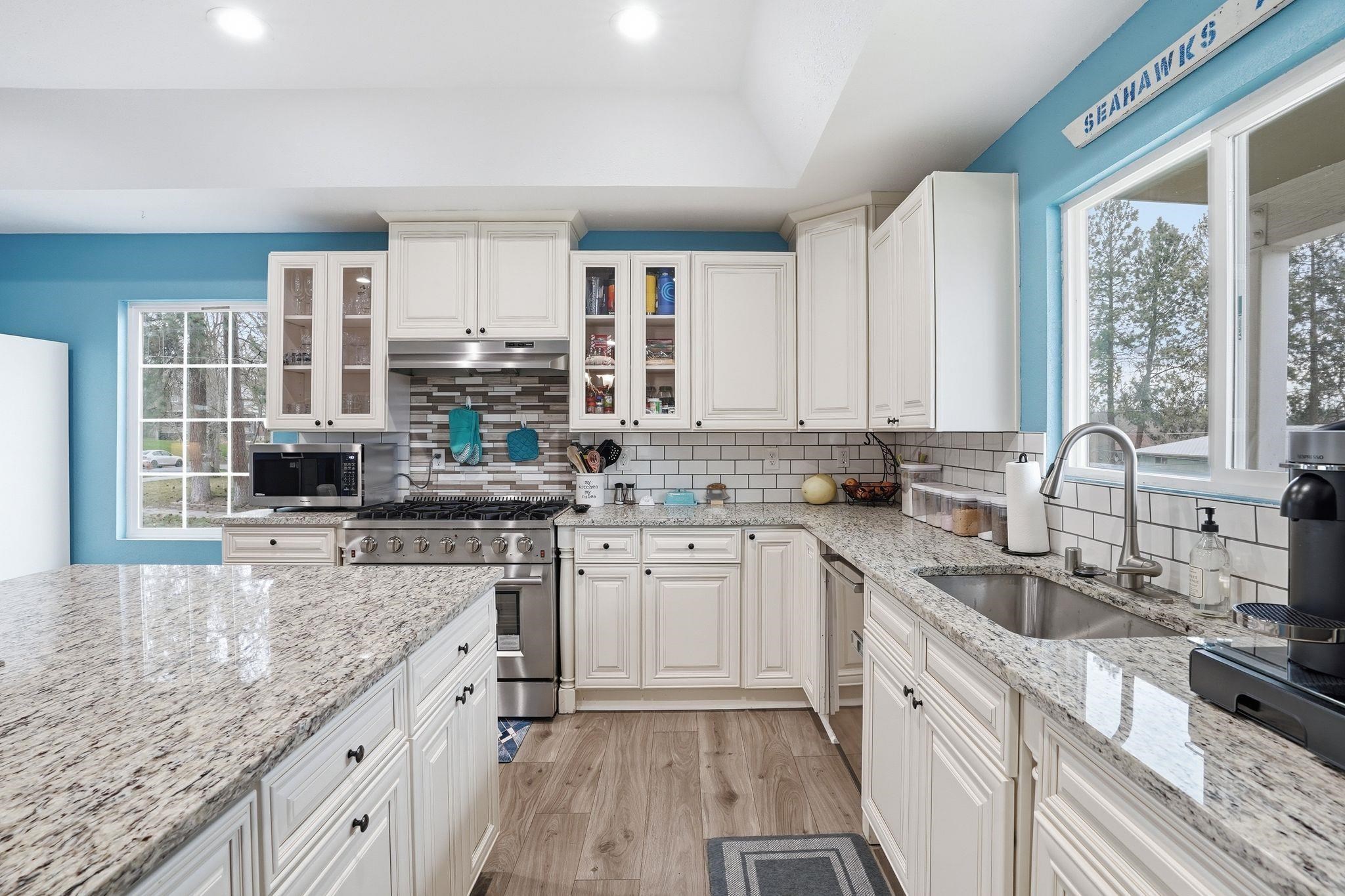 1728 W 9th Ave - Photo 10