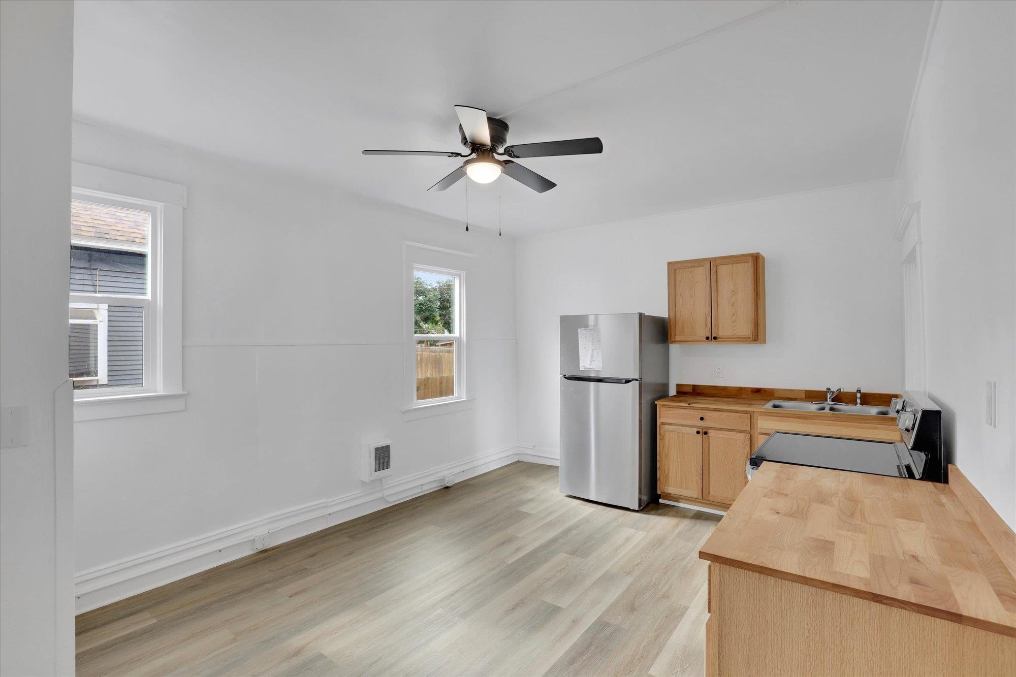 2016 W Gardner Ave - Photo 23