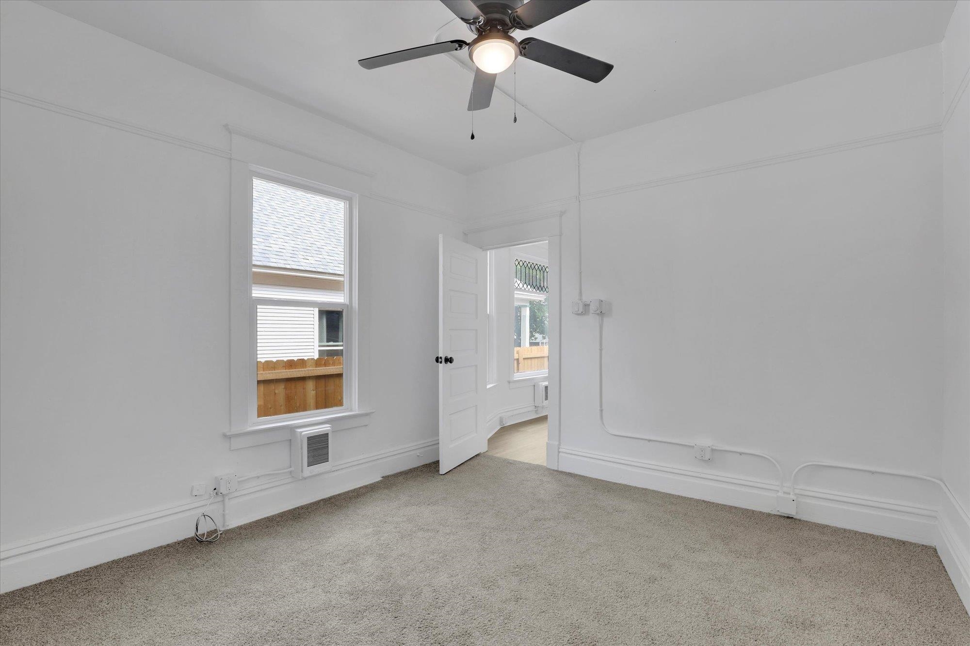 2016 W Gardner Ave - Photo 29