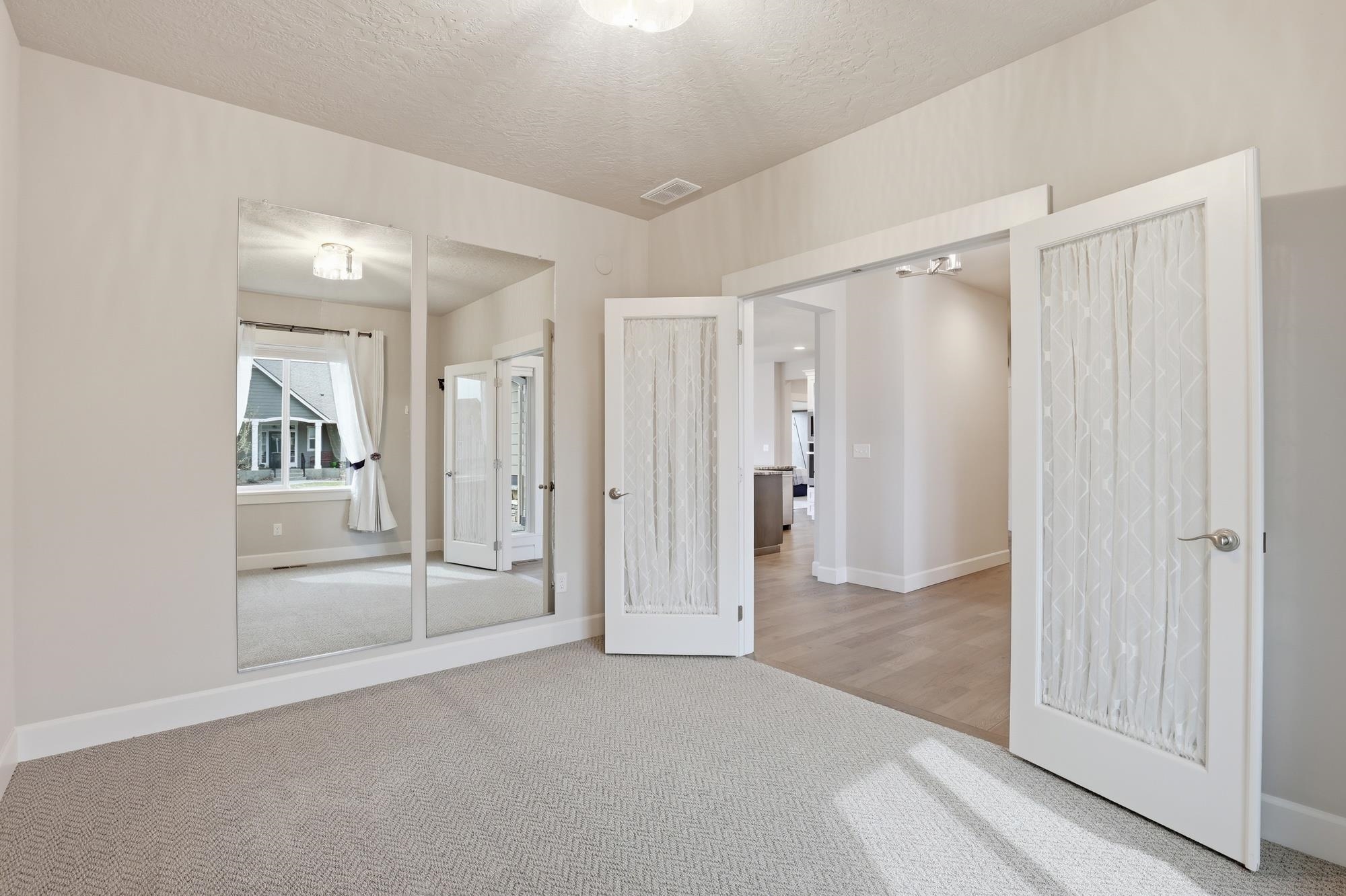 7191 S Parkridge Blvd - Photo 6
