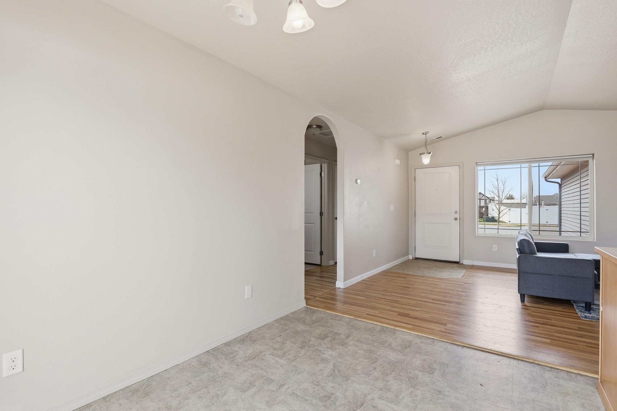 315 S Lawson St - Photo 12