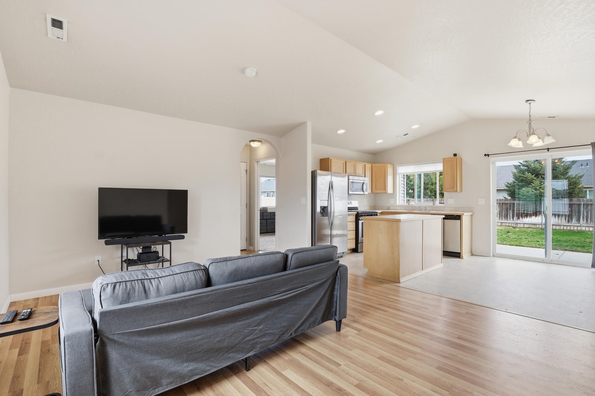 315 S Lawson St - Photo 4