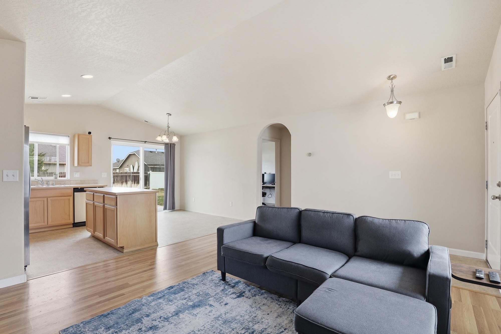 315 S Lawson St - Photo 8