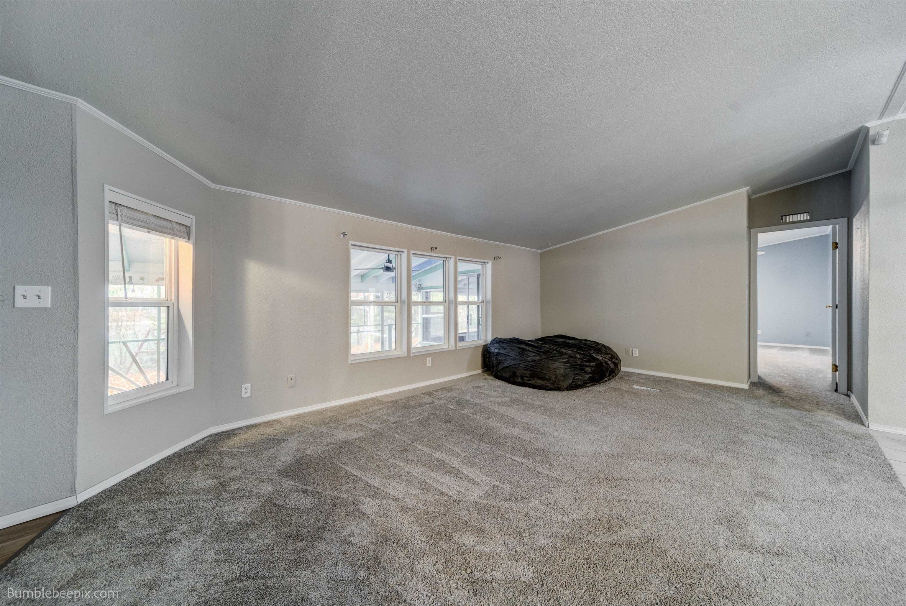 1531 E Joyner Dr - Photo 7