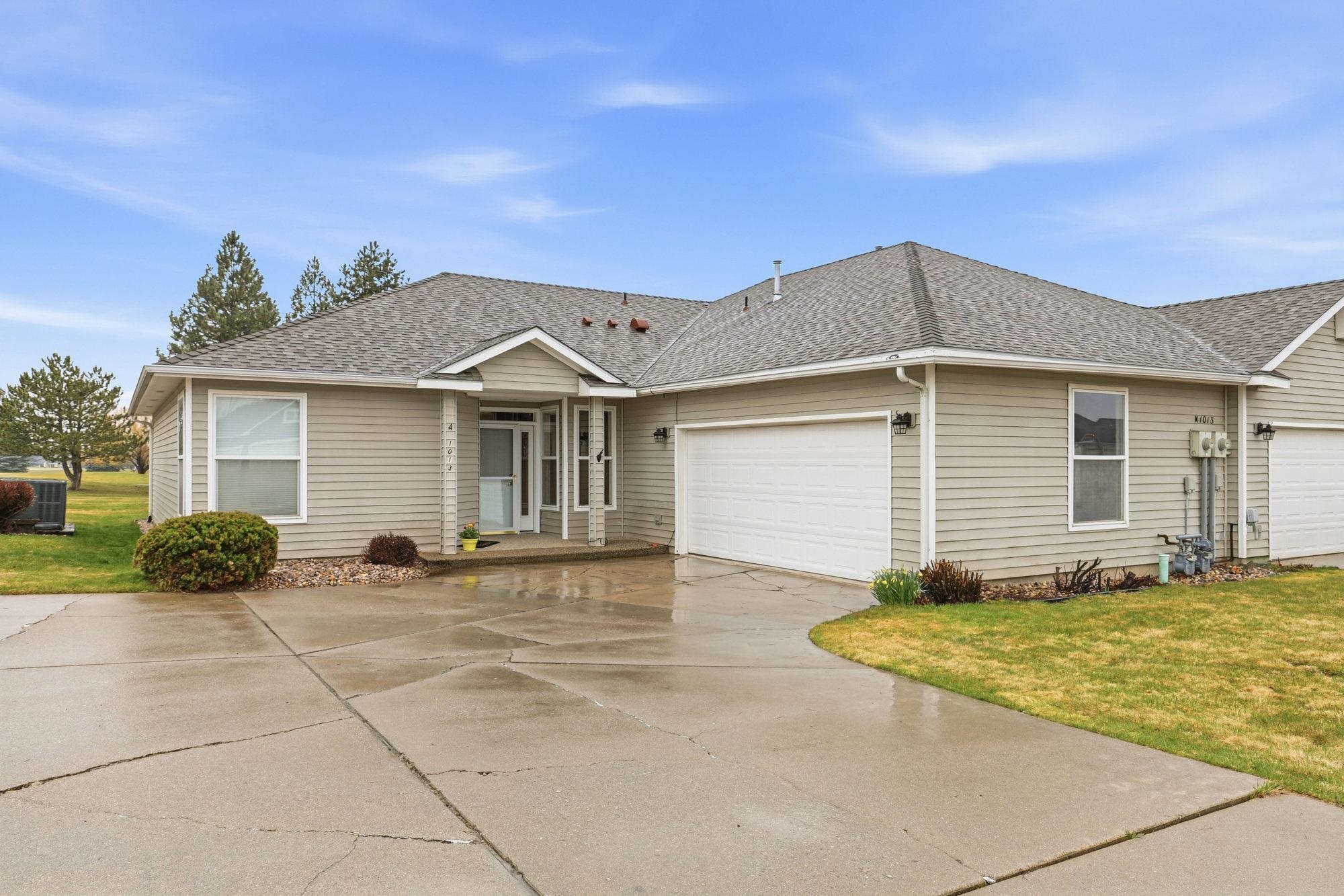 1013 N Country Club Dr - Photo 1