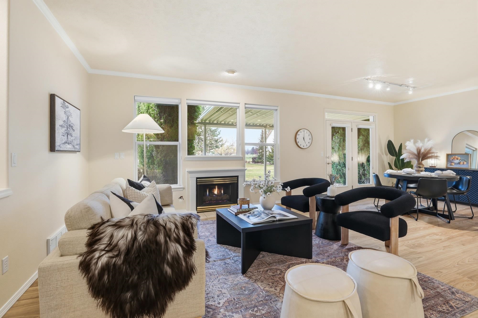 1013 N Country Club Dr - Photo 2