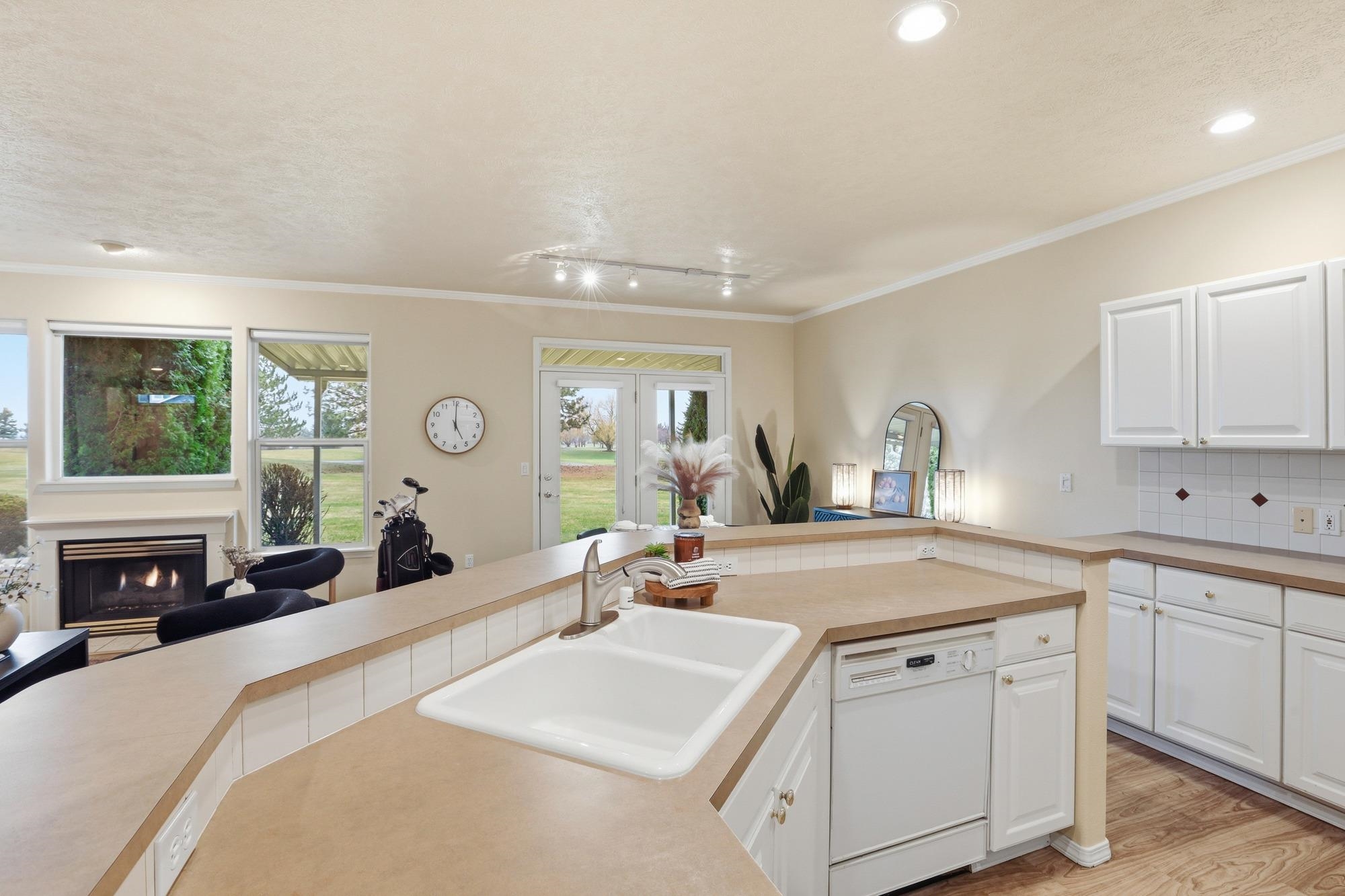 1013 N Country Club Dr - Photo 15