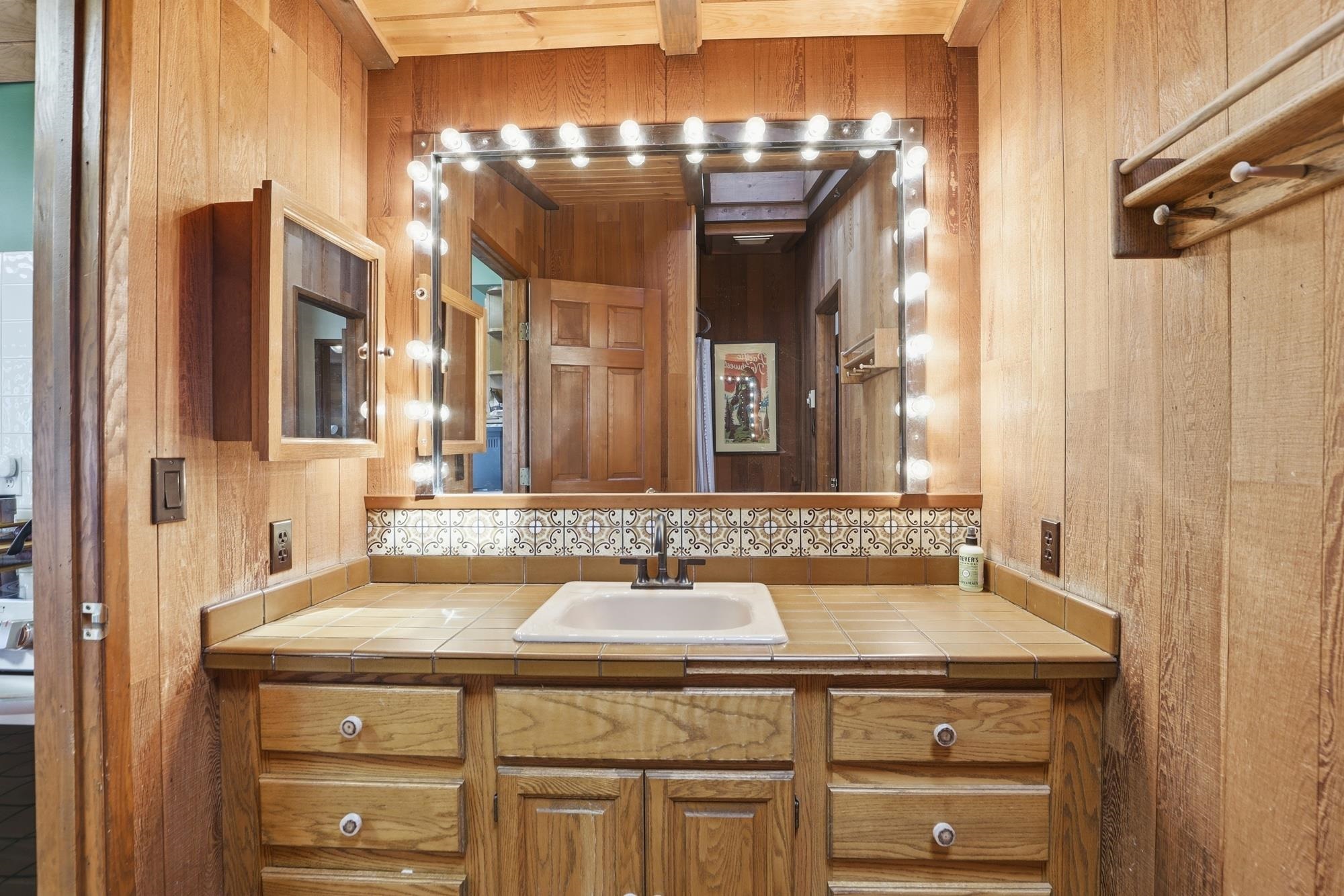 2239 Spence Rd - Photo 18