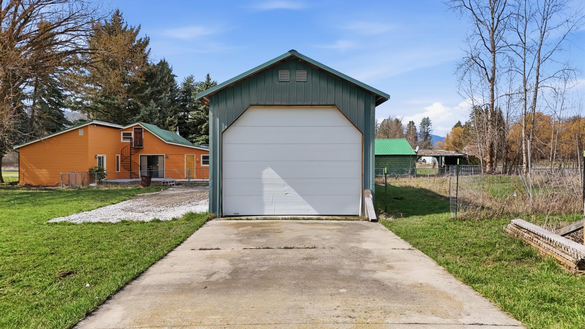 2239 Spence Rd - Photo 41