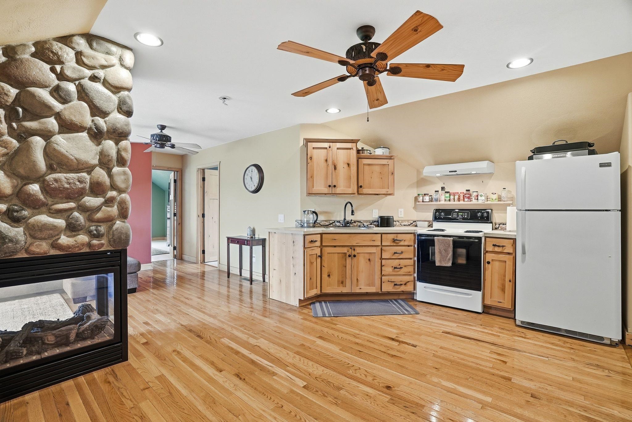 18528 N Valley Rd - Photo 36
