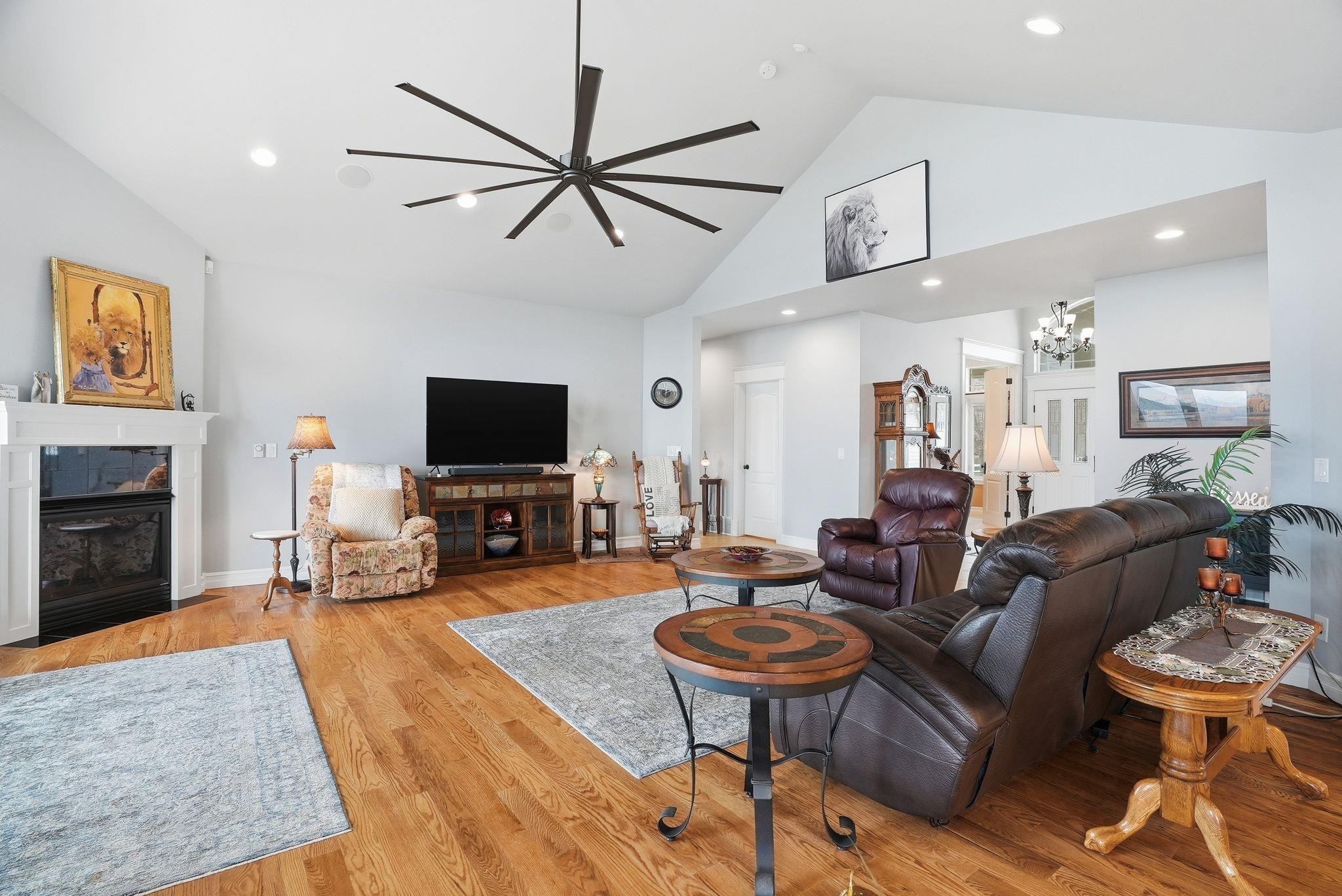 18528 N Valley Rd - Photo 5