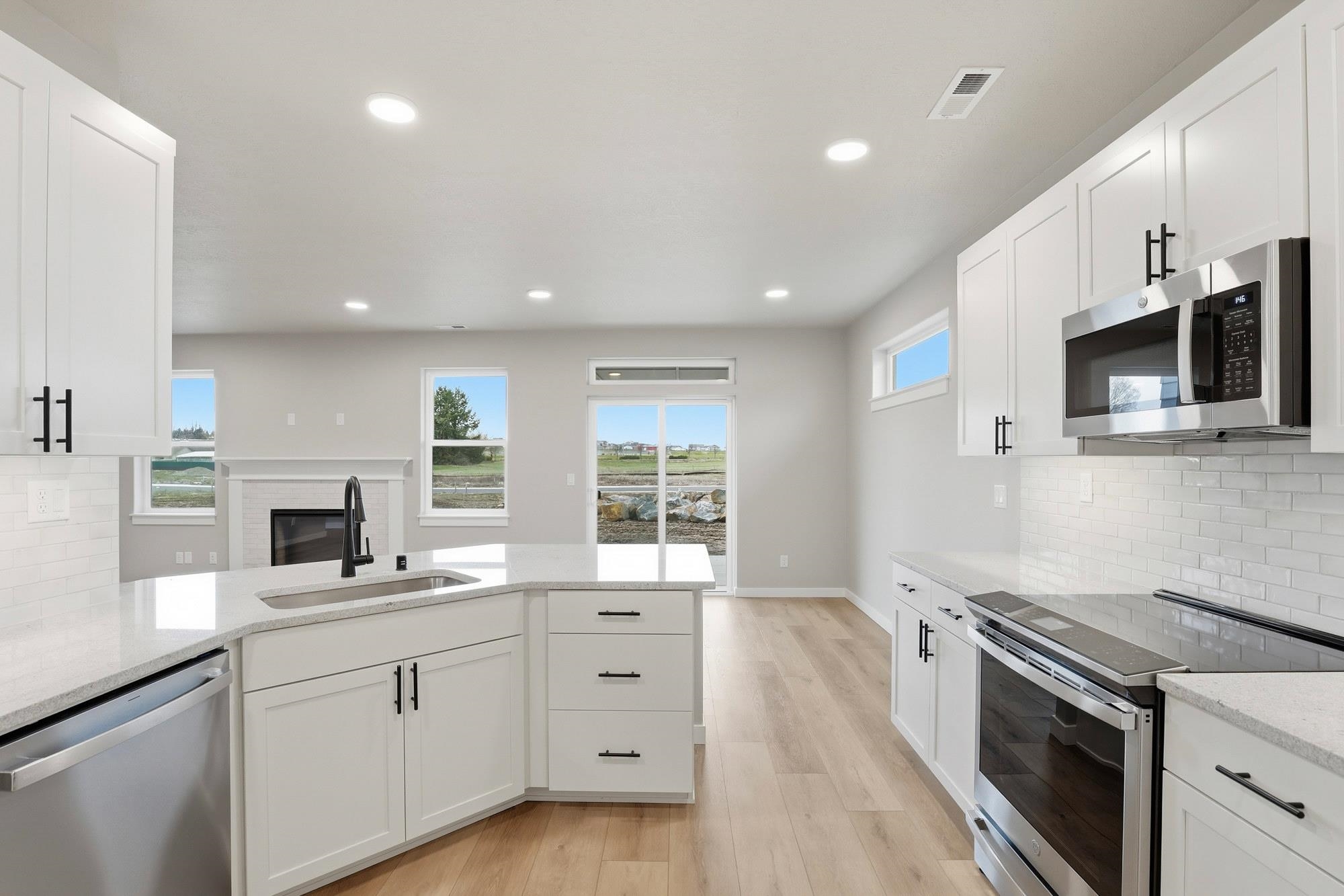2312 Annie Pl - Photo 7