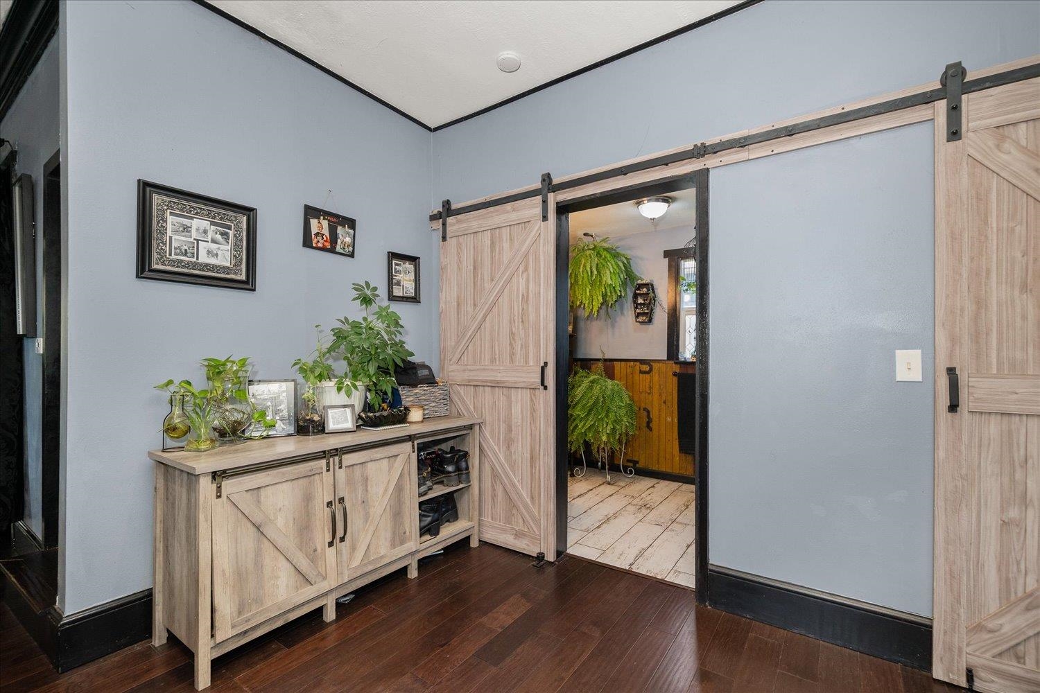 1104 W Maxwell Ave - Photo 18