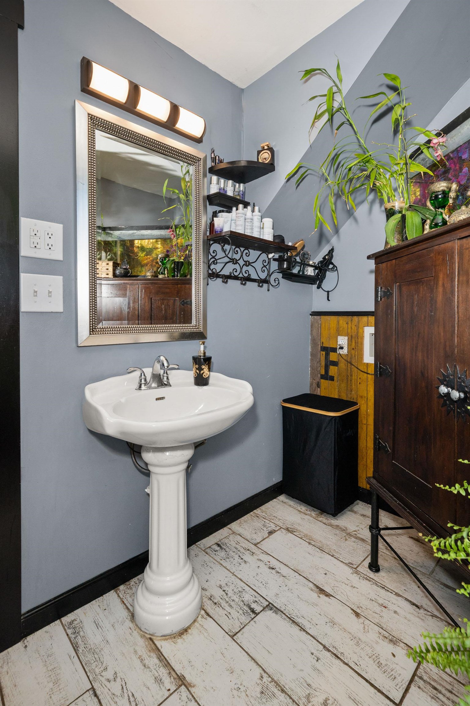1104 W Maxwell Ave - Photo 20