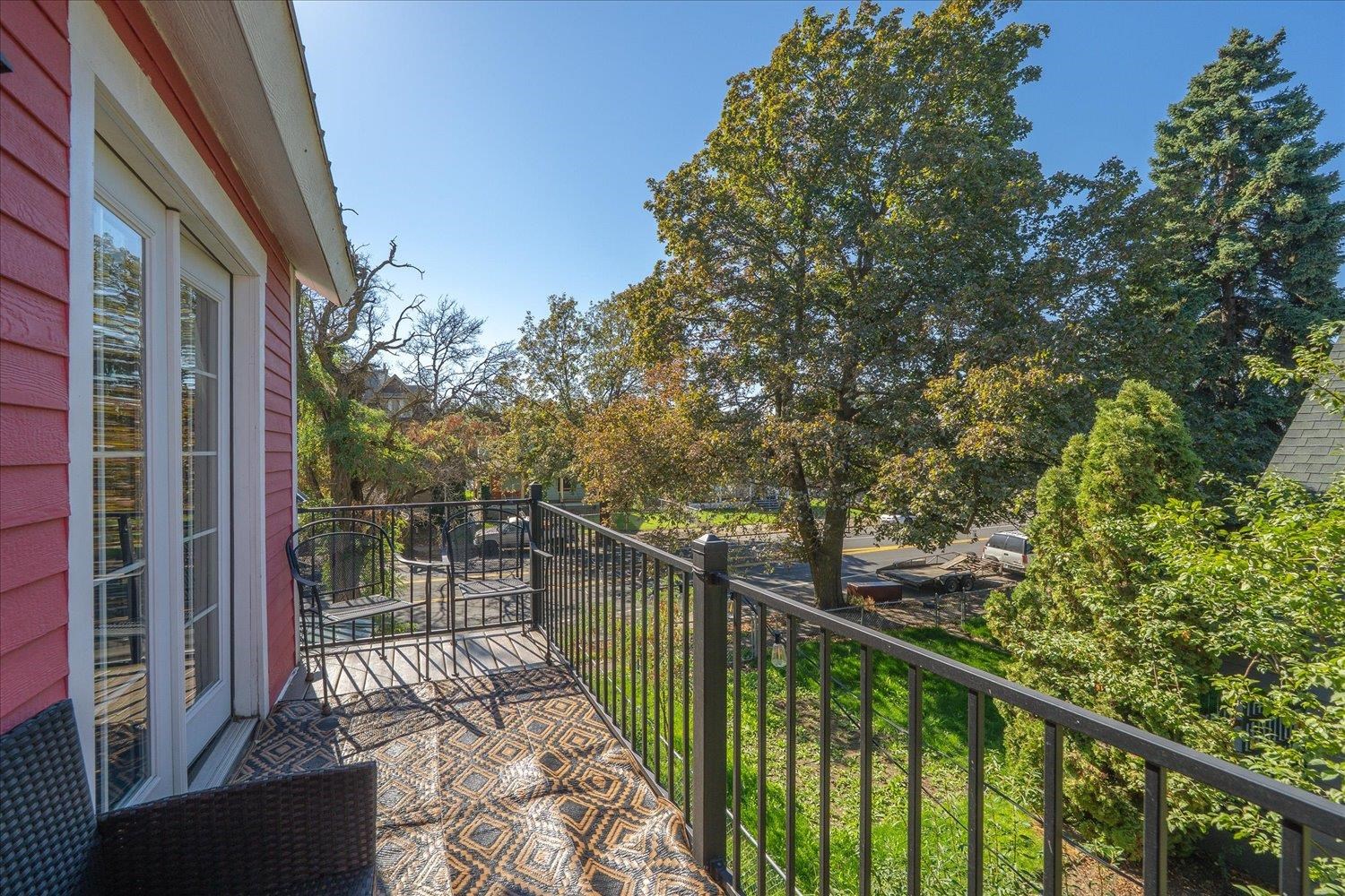 1104 W Maxwell Ave - Photo 23