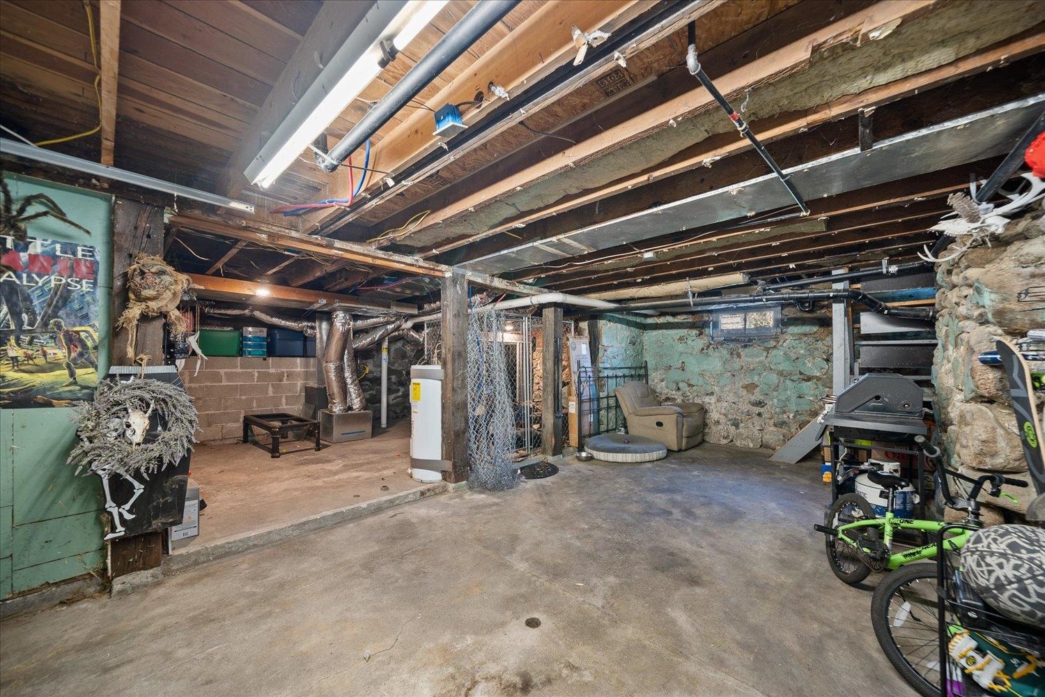1104 W Maxwell Ave - Photo 30