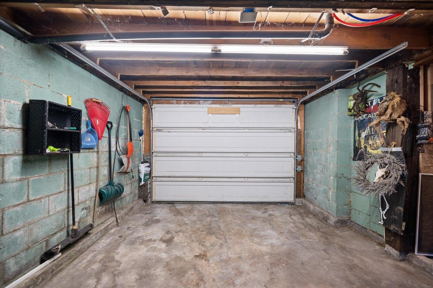 1104 W Maxwell Ave - Photo 31