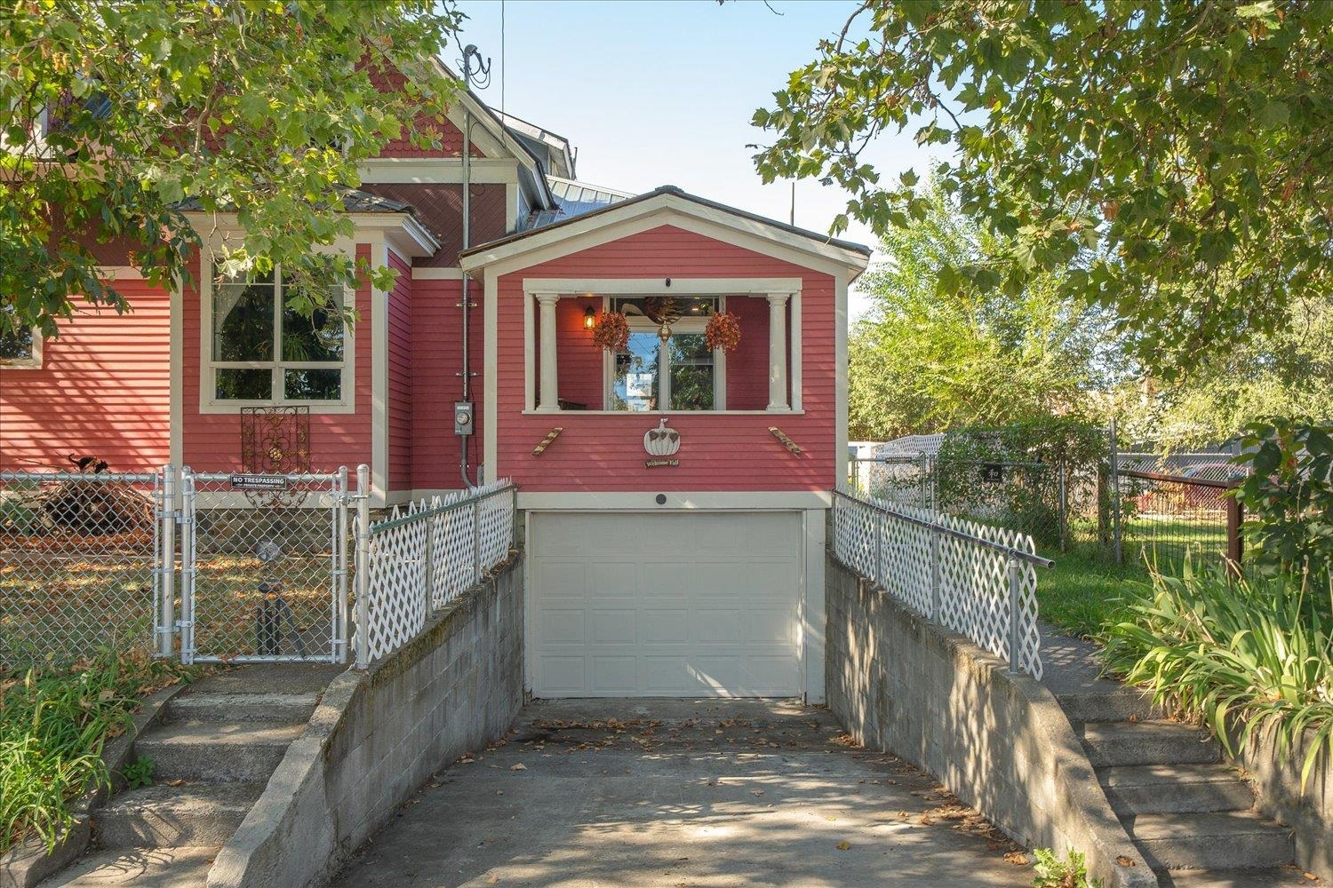 1104 W Maxwell Ave - Photo 32