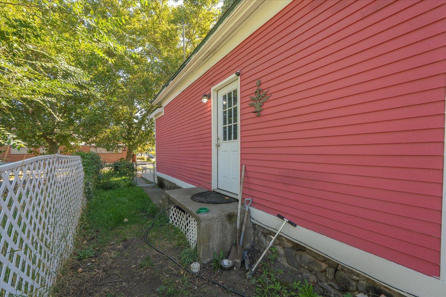 1104 W Maxwell Ave - Photo 42