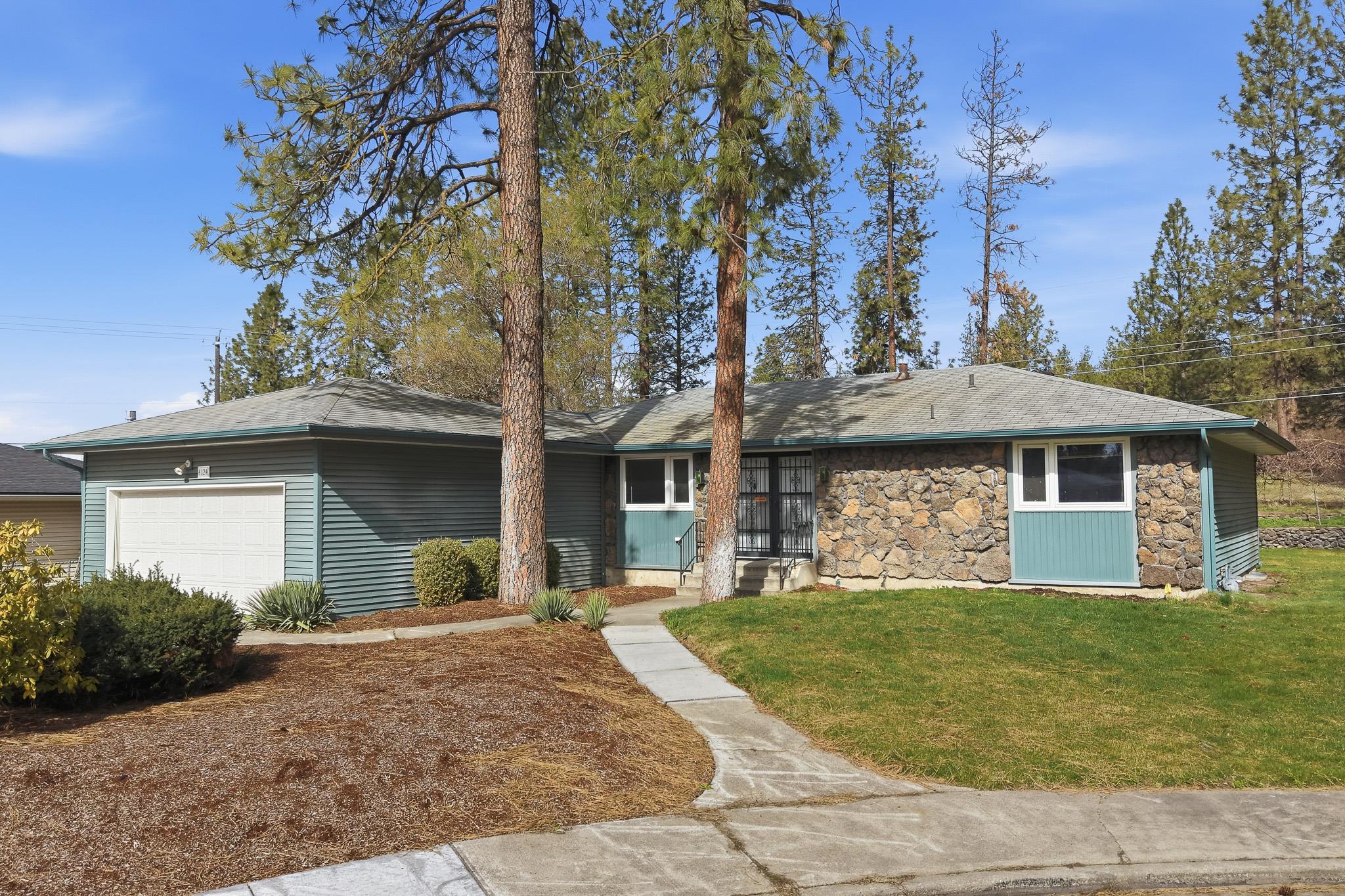 4124 W Sutherlin Pl - Photo 1