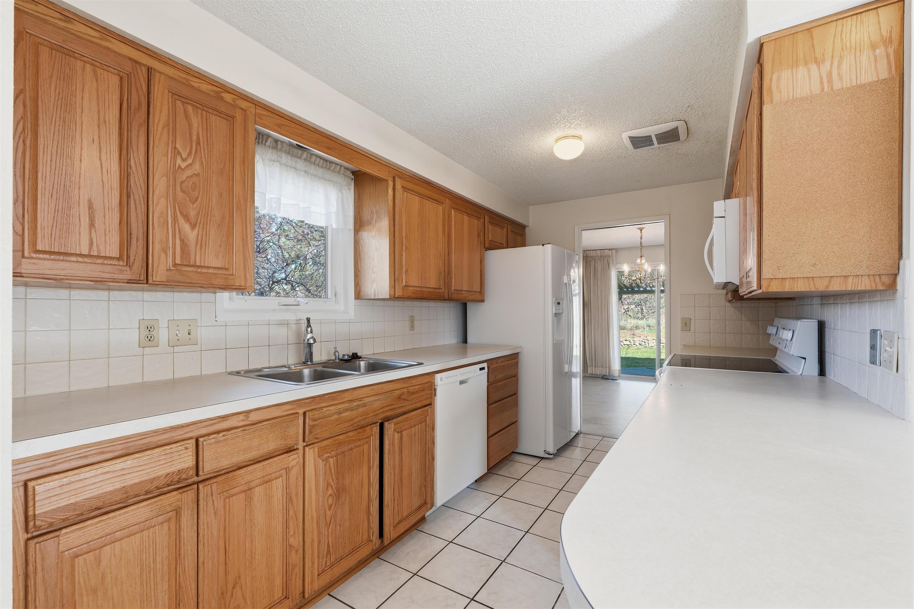4124 W Sutherlin Pl - Photo 11
