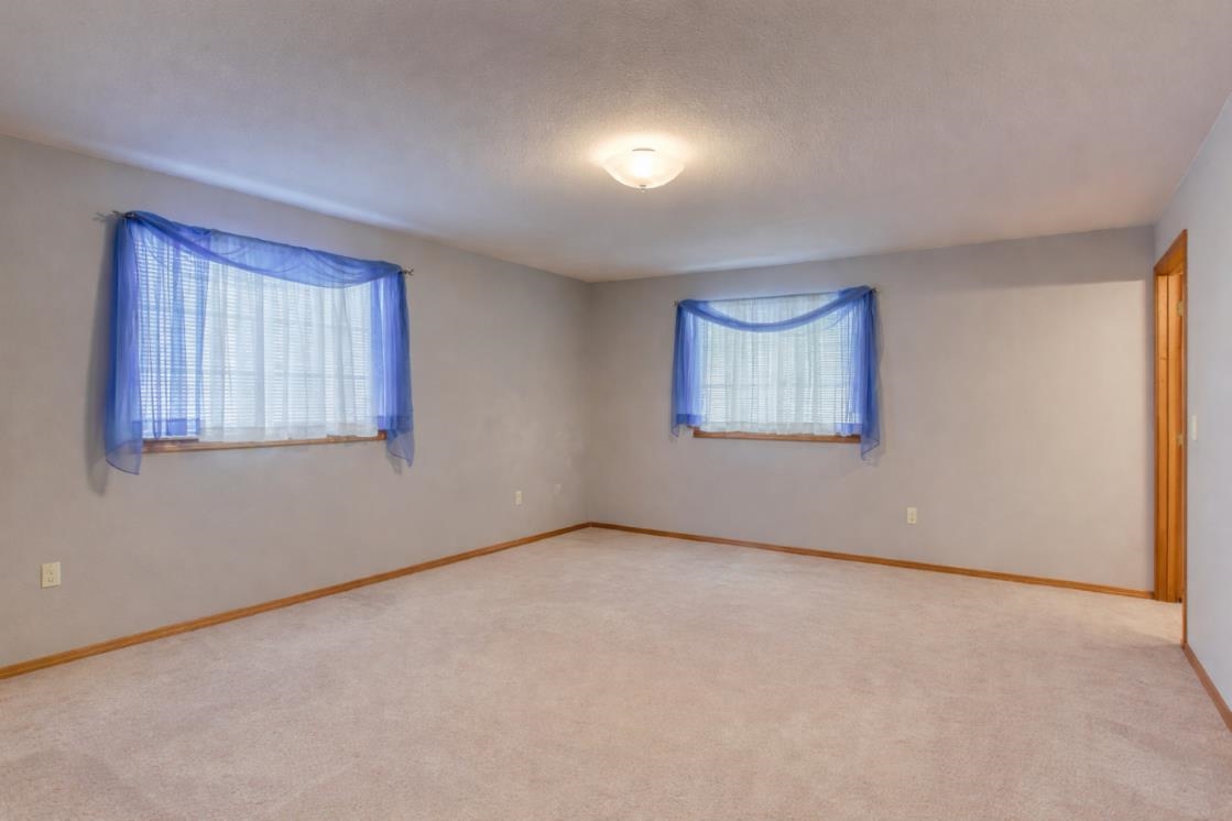 320 S Ramsey St - Photo 21
