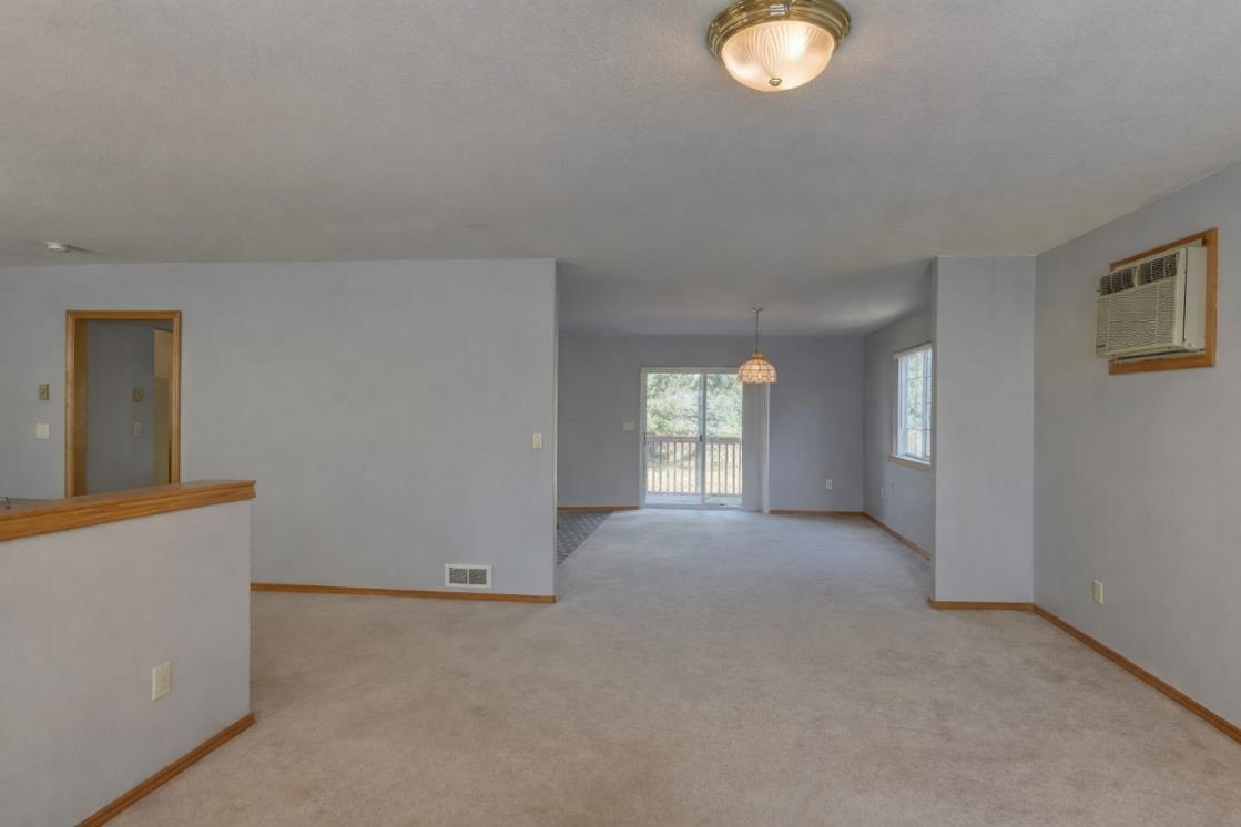 320 S Ramsey St - Photo 4