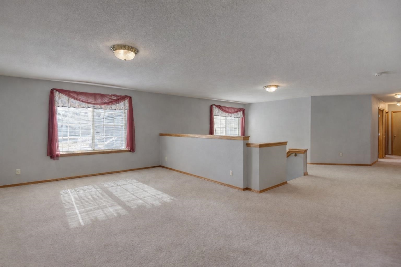 320 S Ramsey St - Photo 7