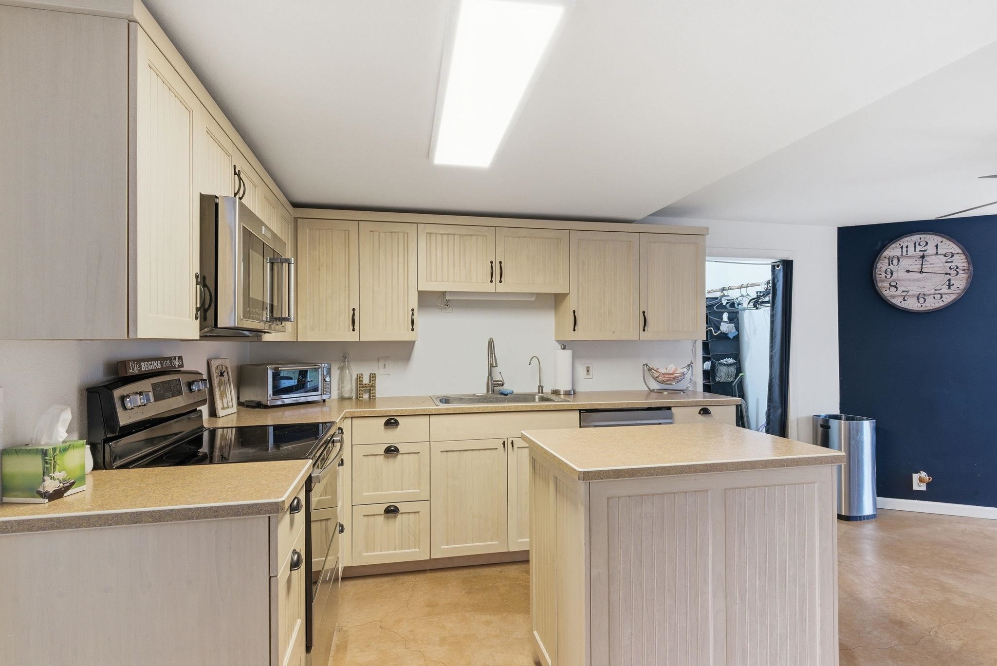 1110 W Main Ave - Photo 6