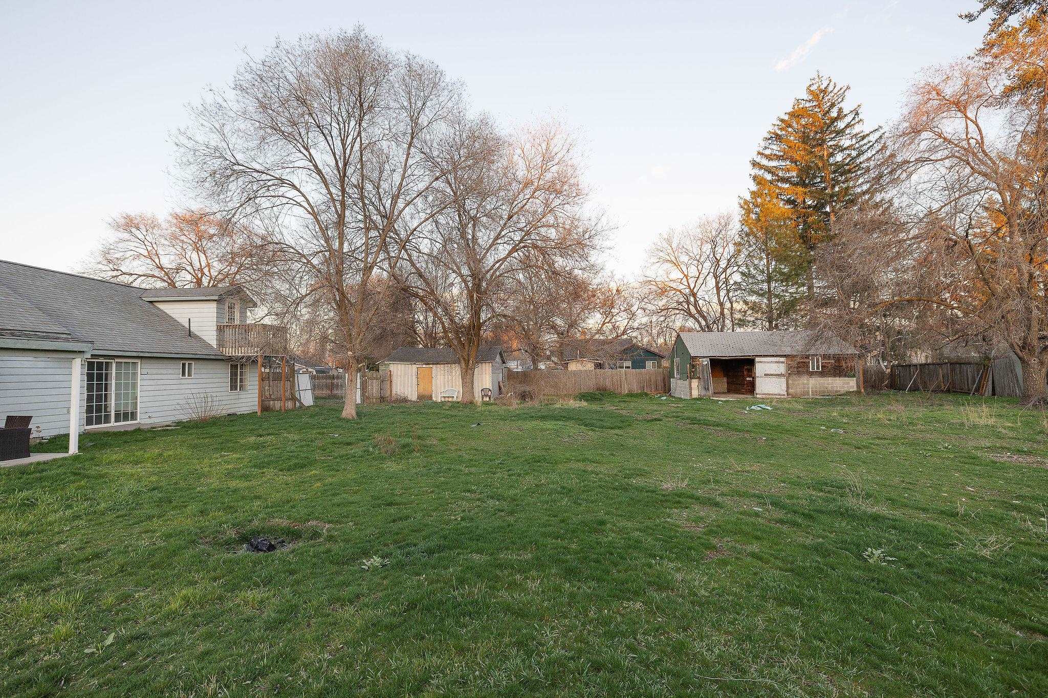 11406 E 4th Ave - Photo 15