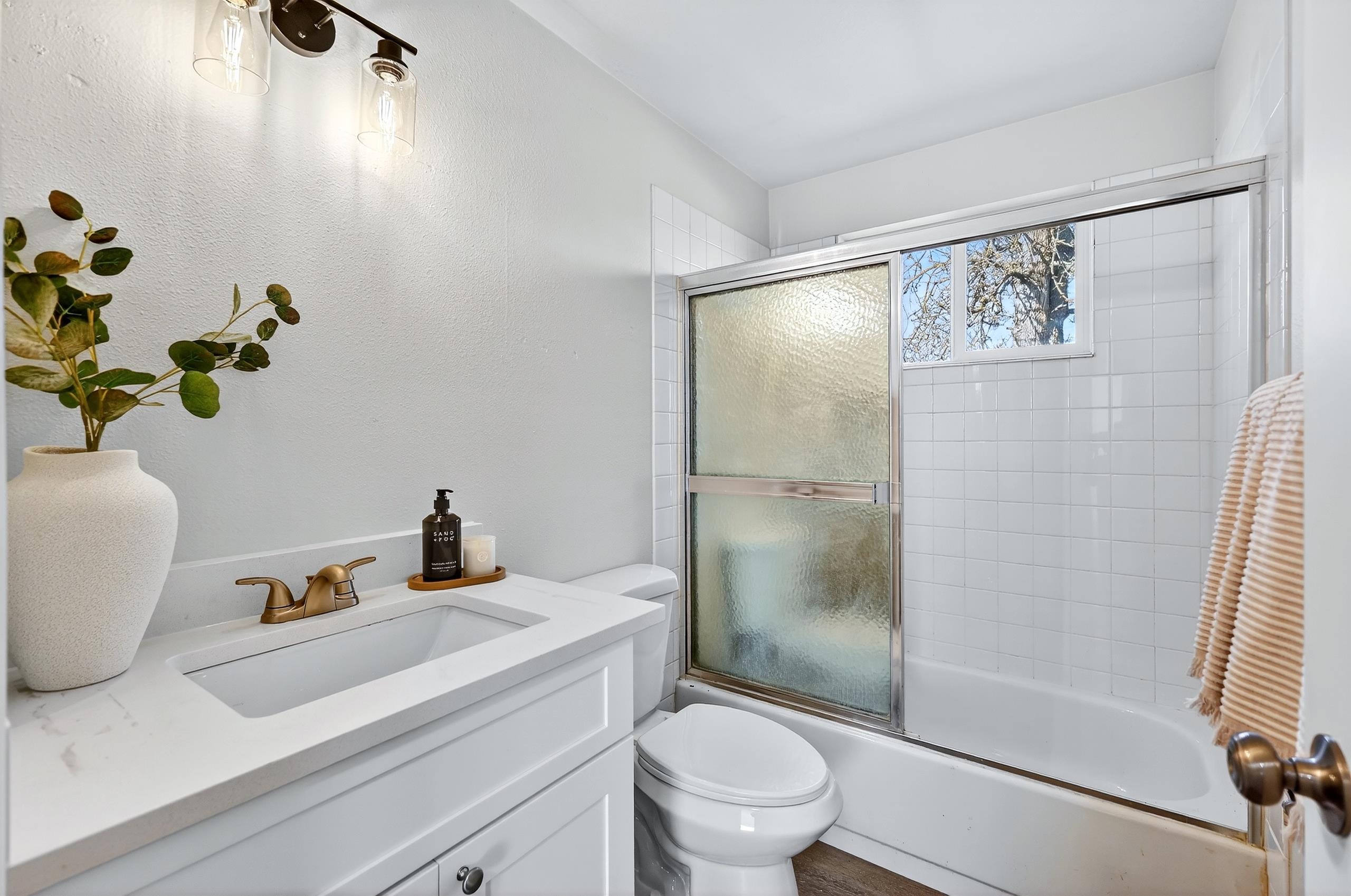 5204 N Chase Rd - Photo 5
