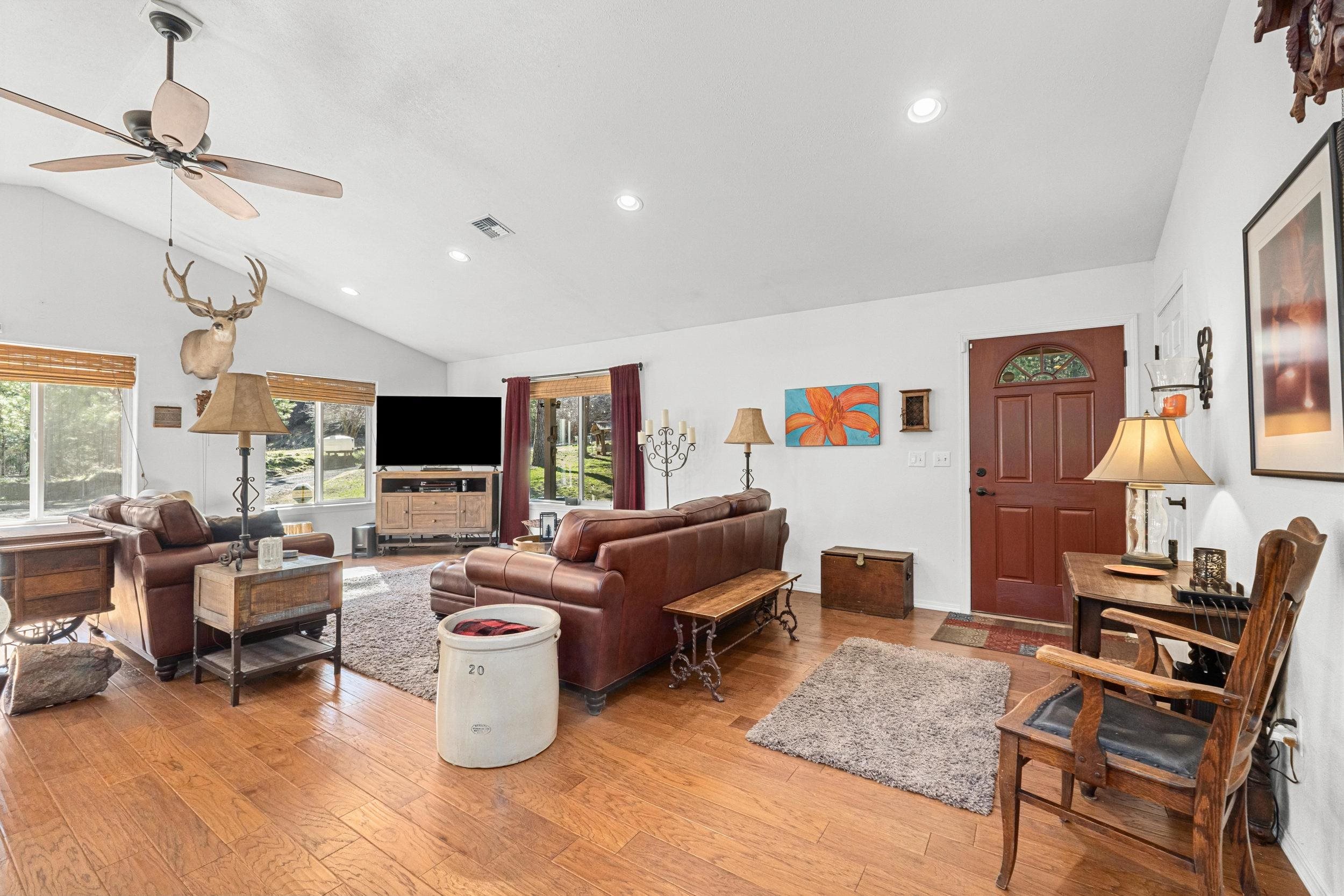 31297 E Dodd Creek Ln - Photo 4