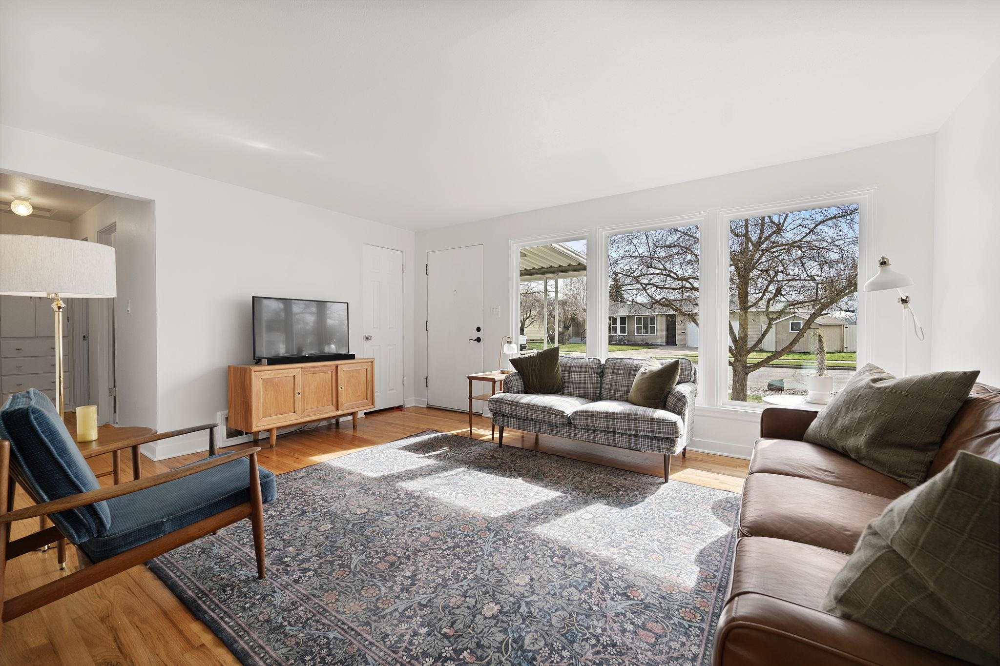 5911 N Ridgeview Pl - Photo 6