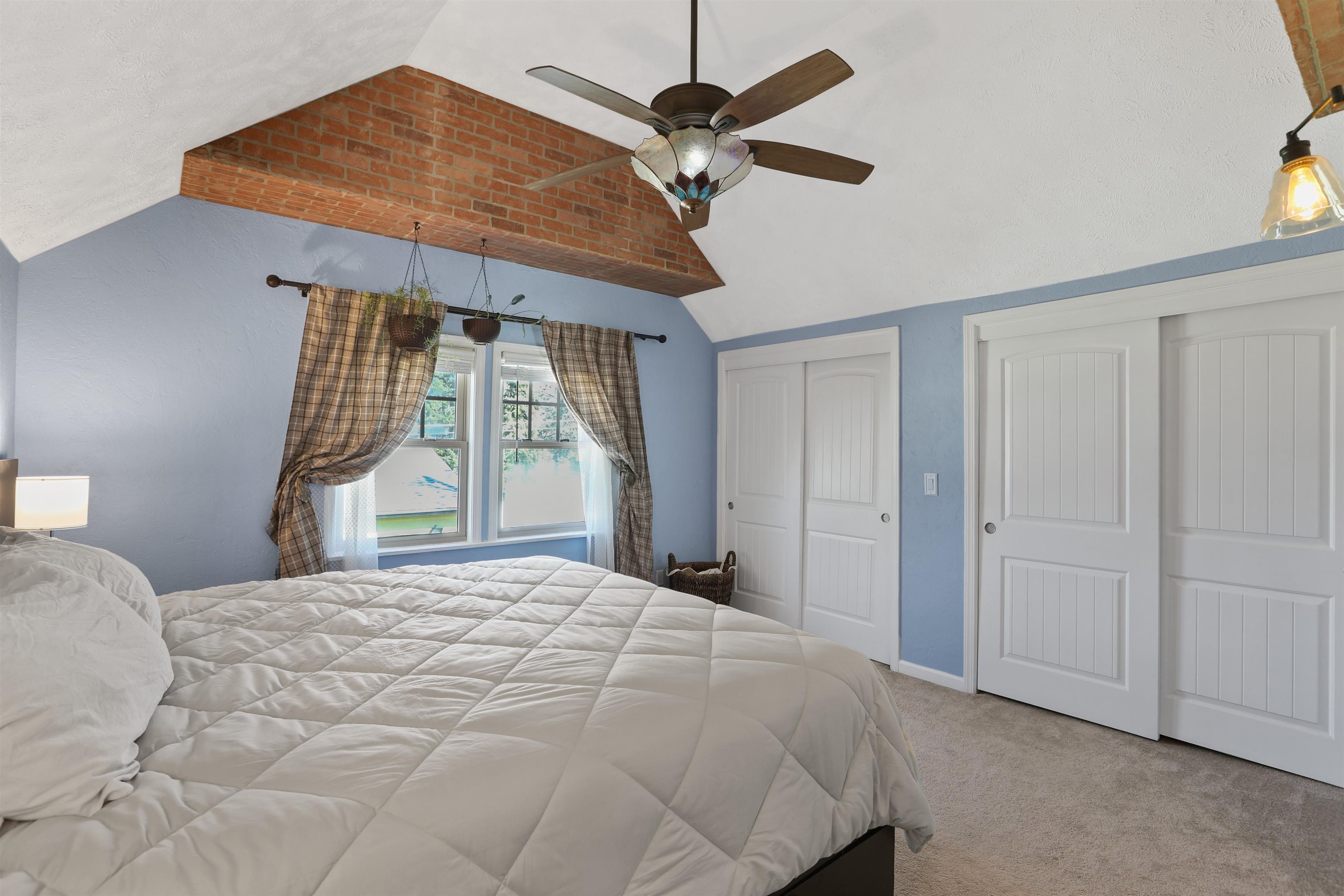 1857 E 9th Ave - Photo 12